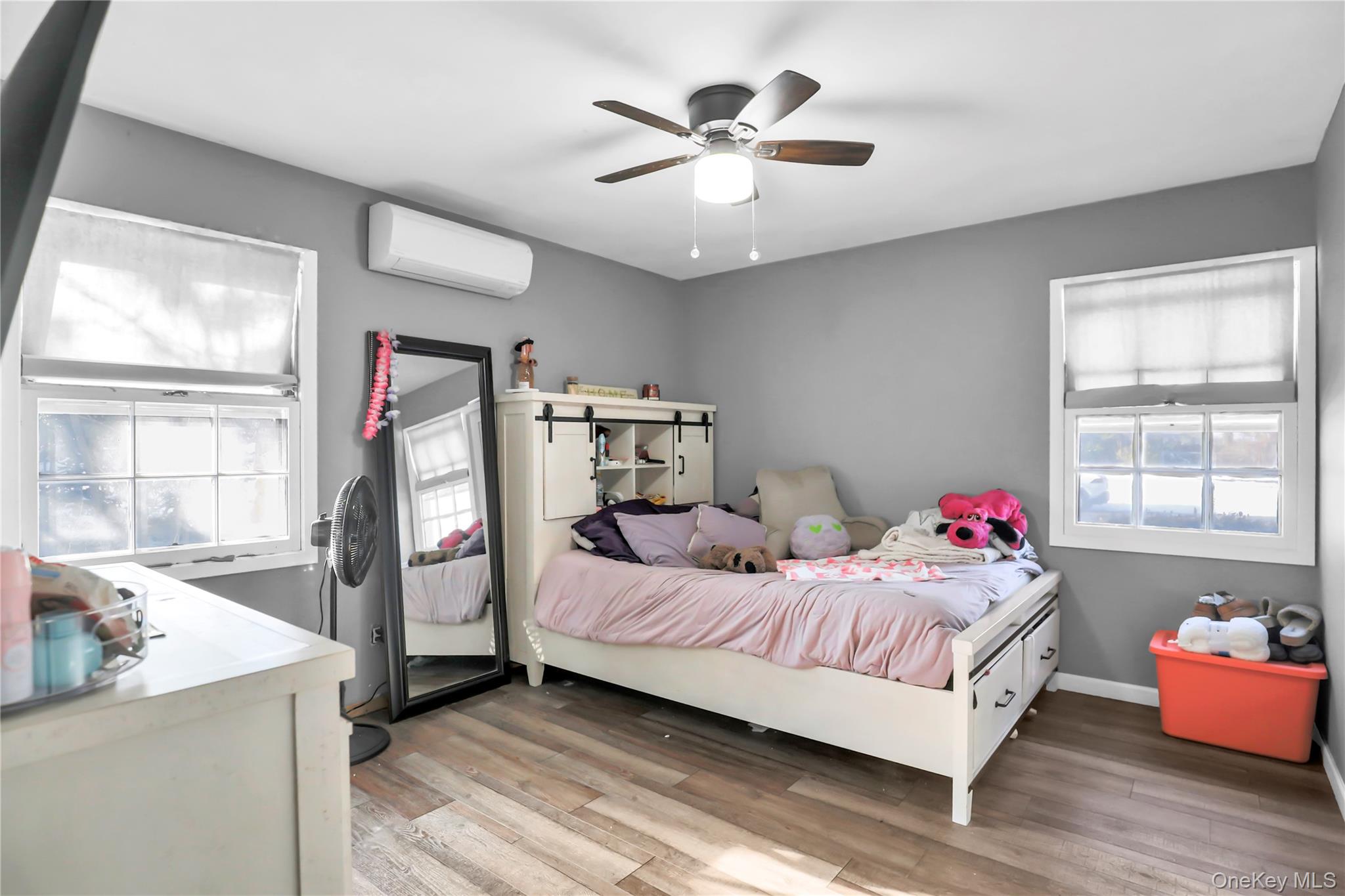 11 Seward Lane, Stony Brook, NY 11790