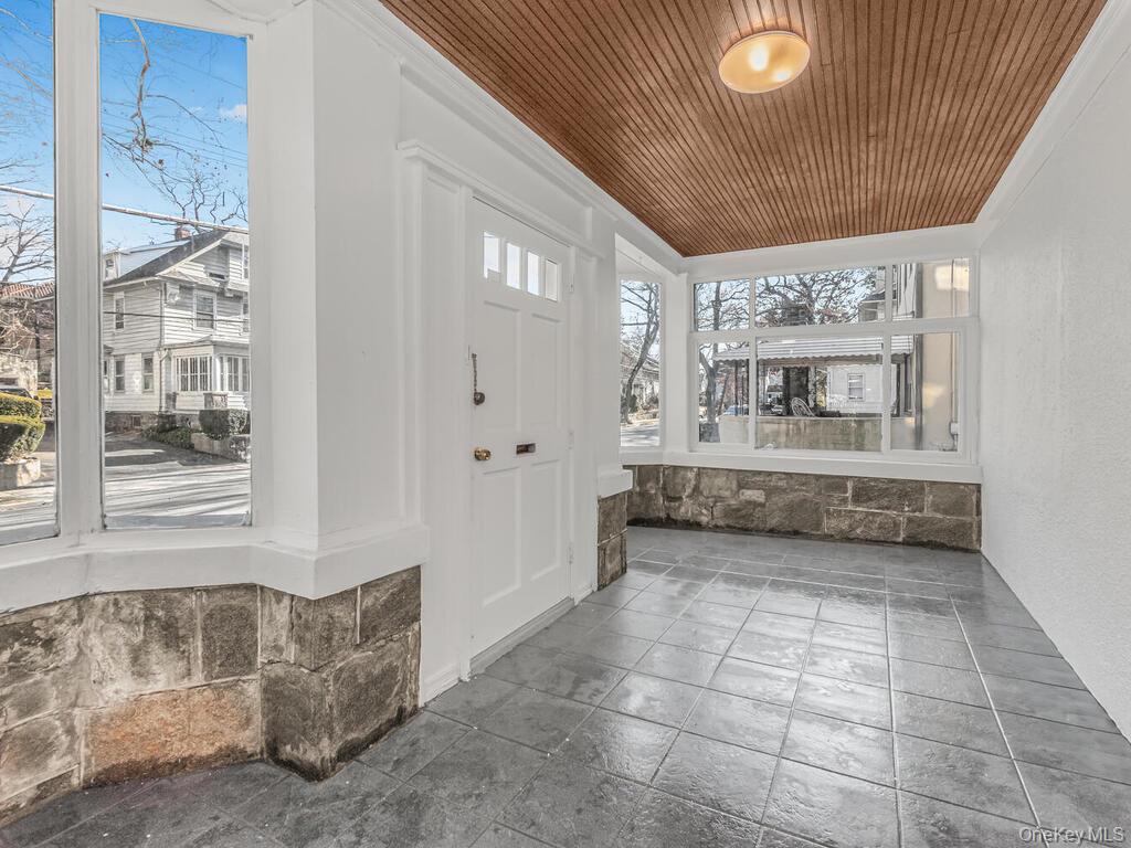 332 Tecumseh Avenue, Mount Vernon, NY 10553