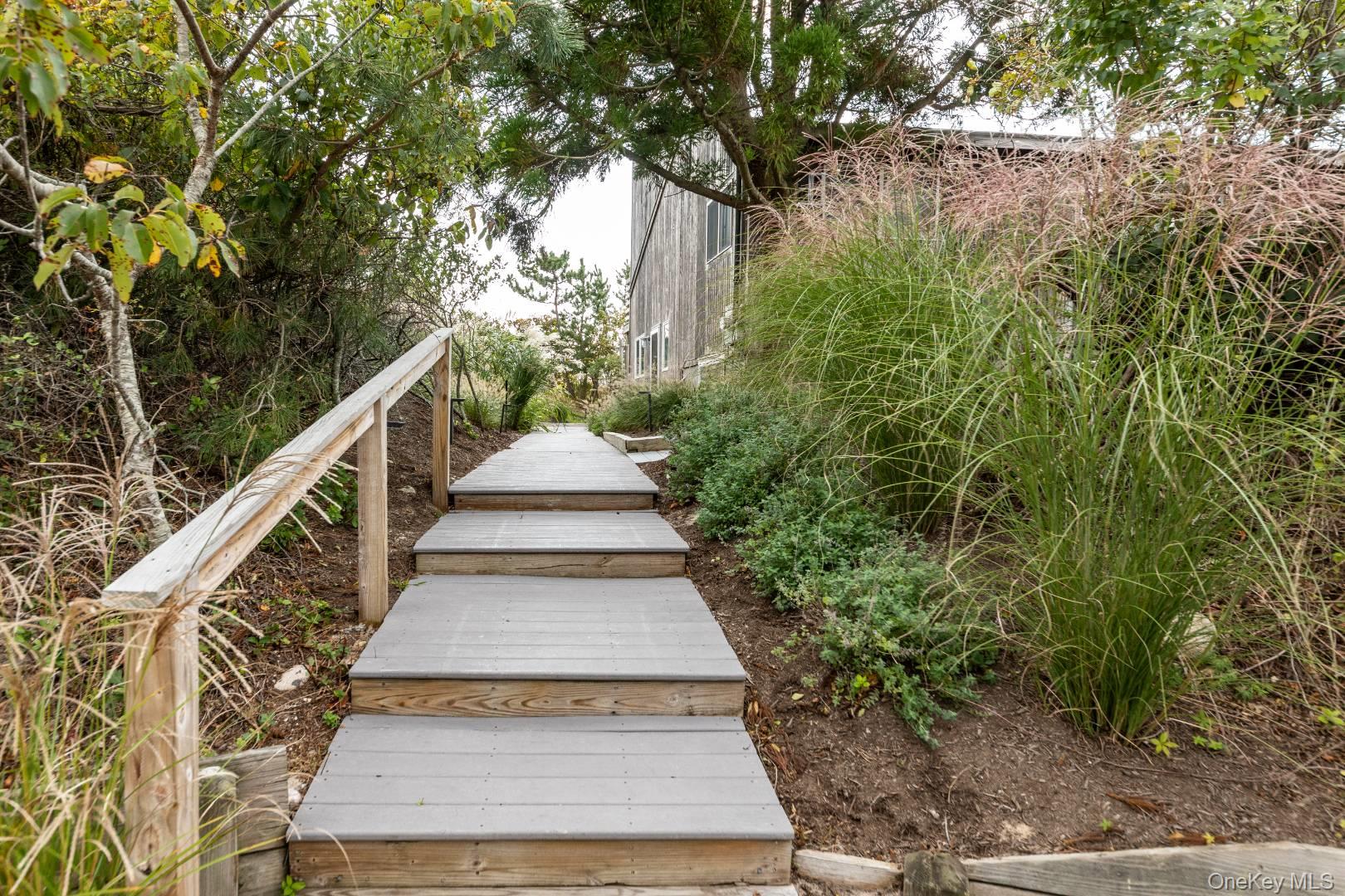 16 Dune Lane, Amagansett, NY 11930