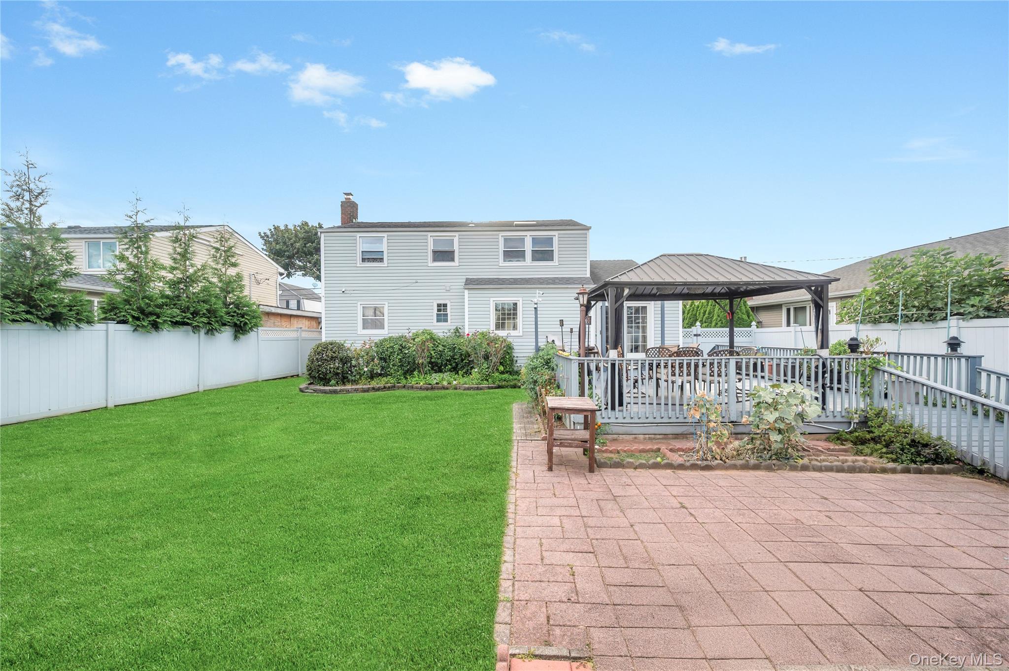 154 8th Street, Bethpage, NY 11714