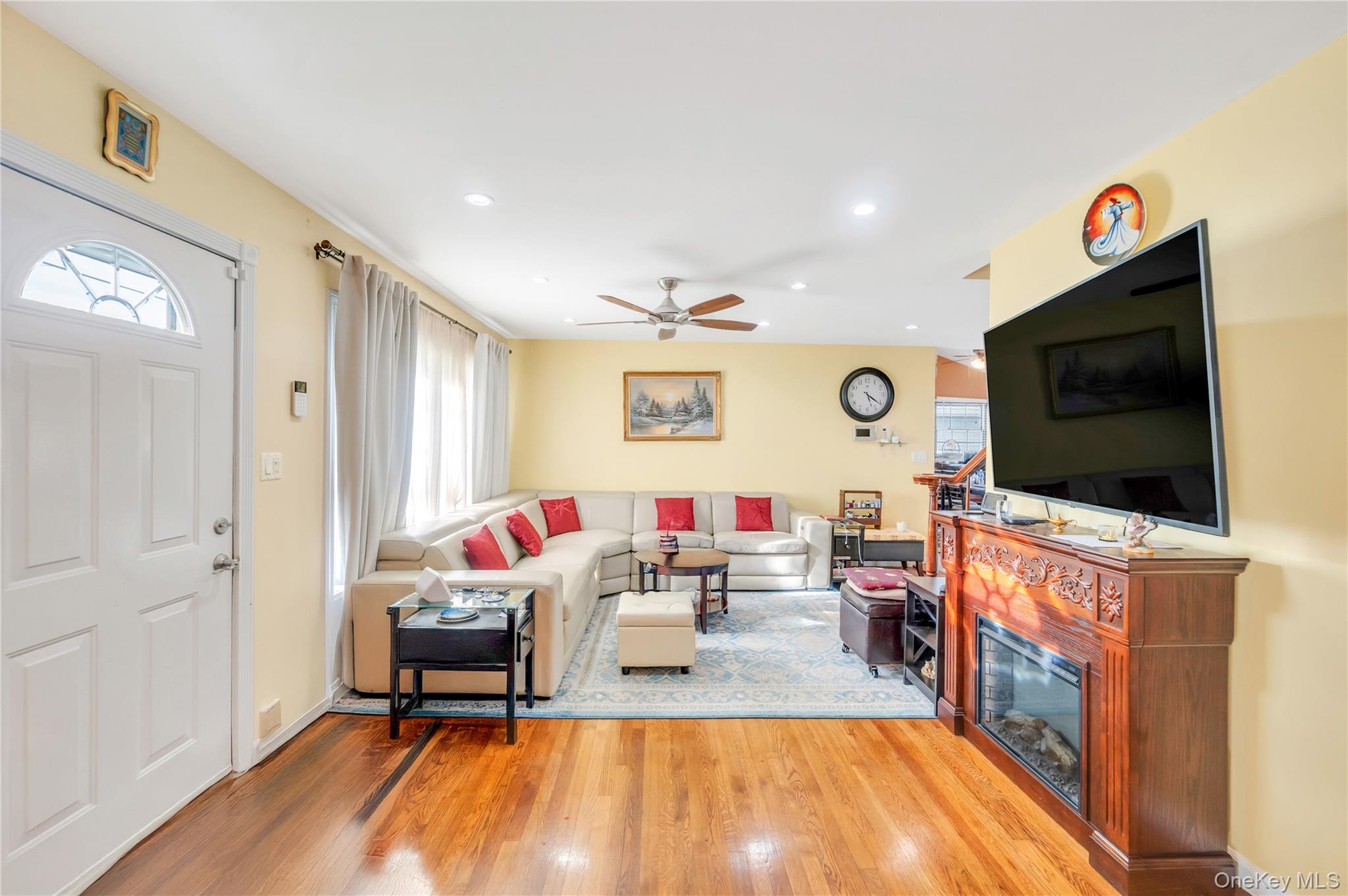 154 8th Street, Bethpage, NY 11714