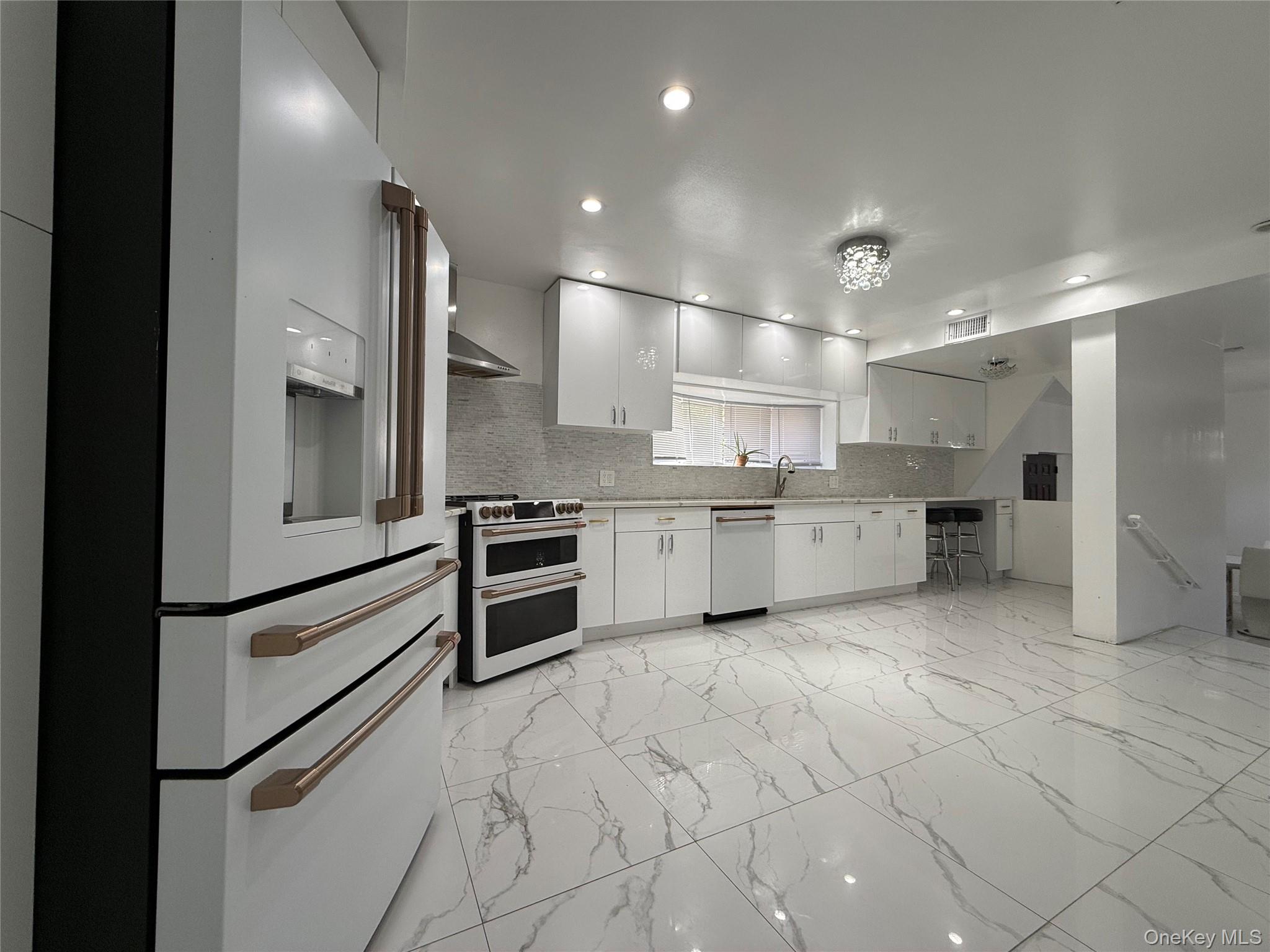 260 Hutchinson Boulevard, Mount Vernon, NY 10552