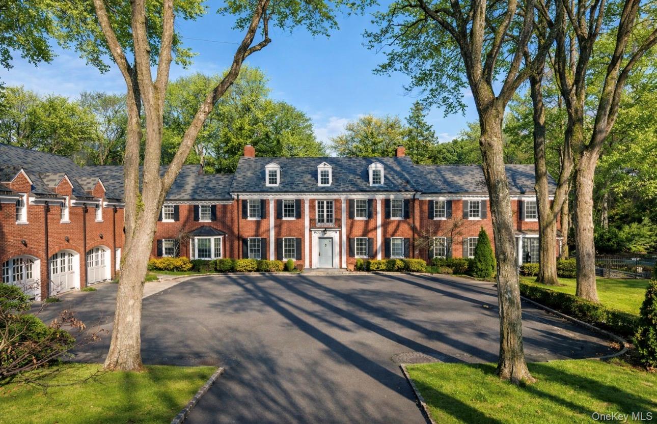 393 Mill River Road, Muttontown, NY 11771