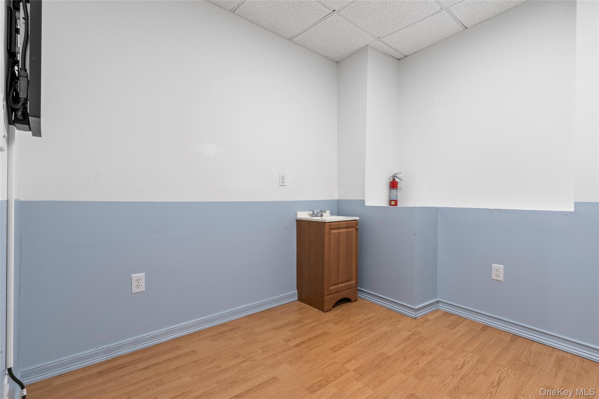 12115 Jamaica Avenue, Richmond Hill, NY 11418