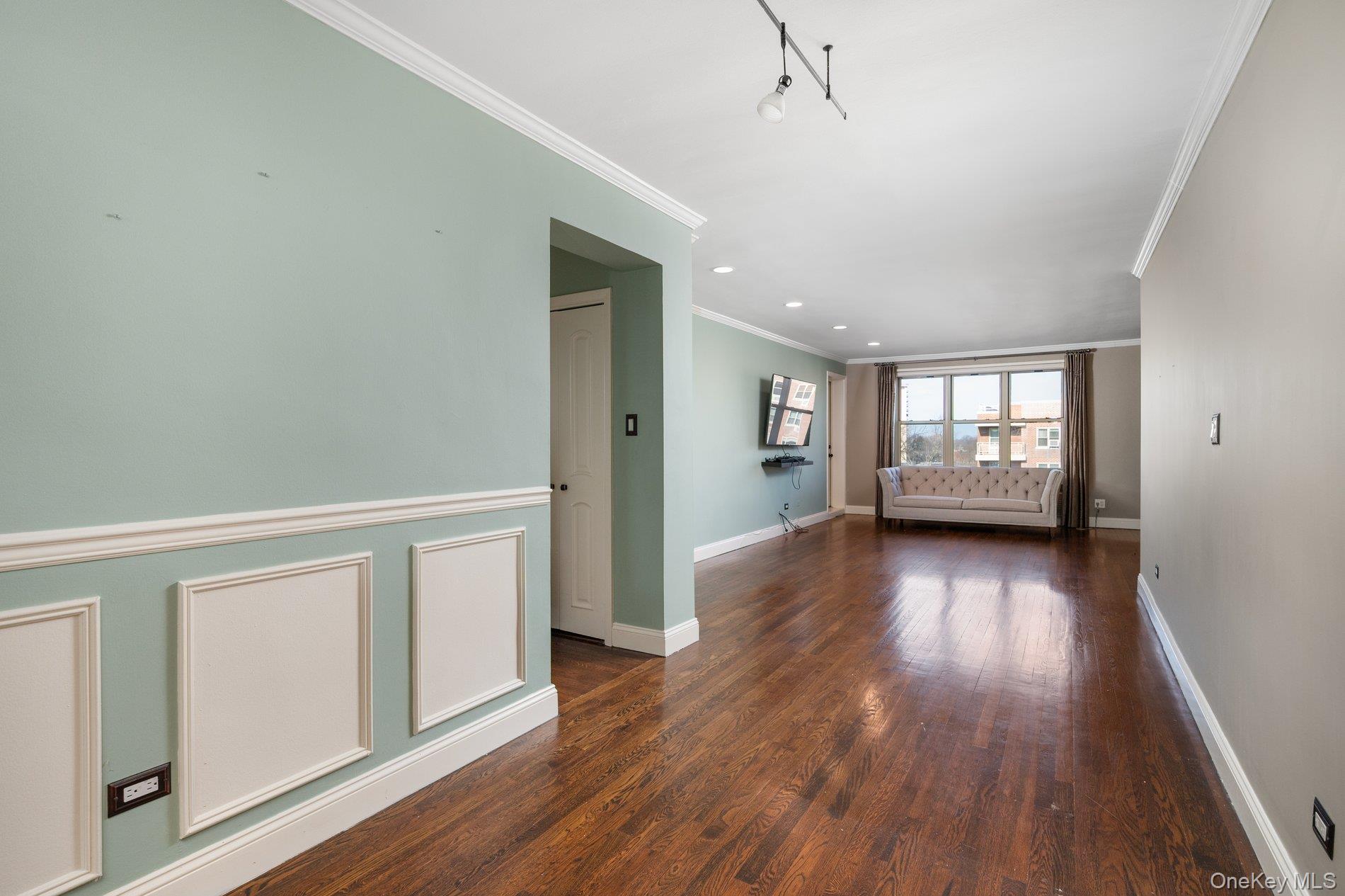 23-55 Bell Boulevard Boulevard # 6C, Bayside, NY 11360