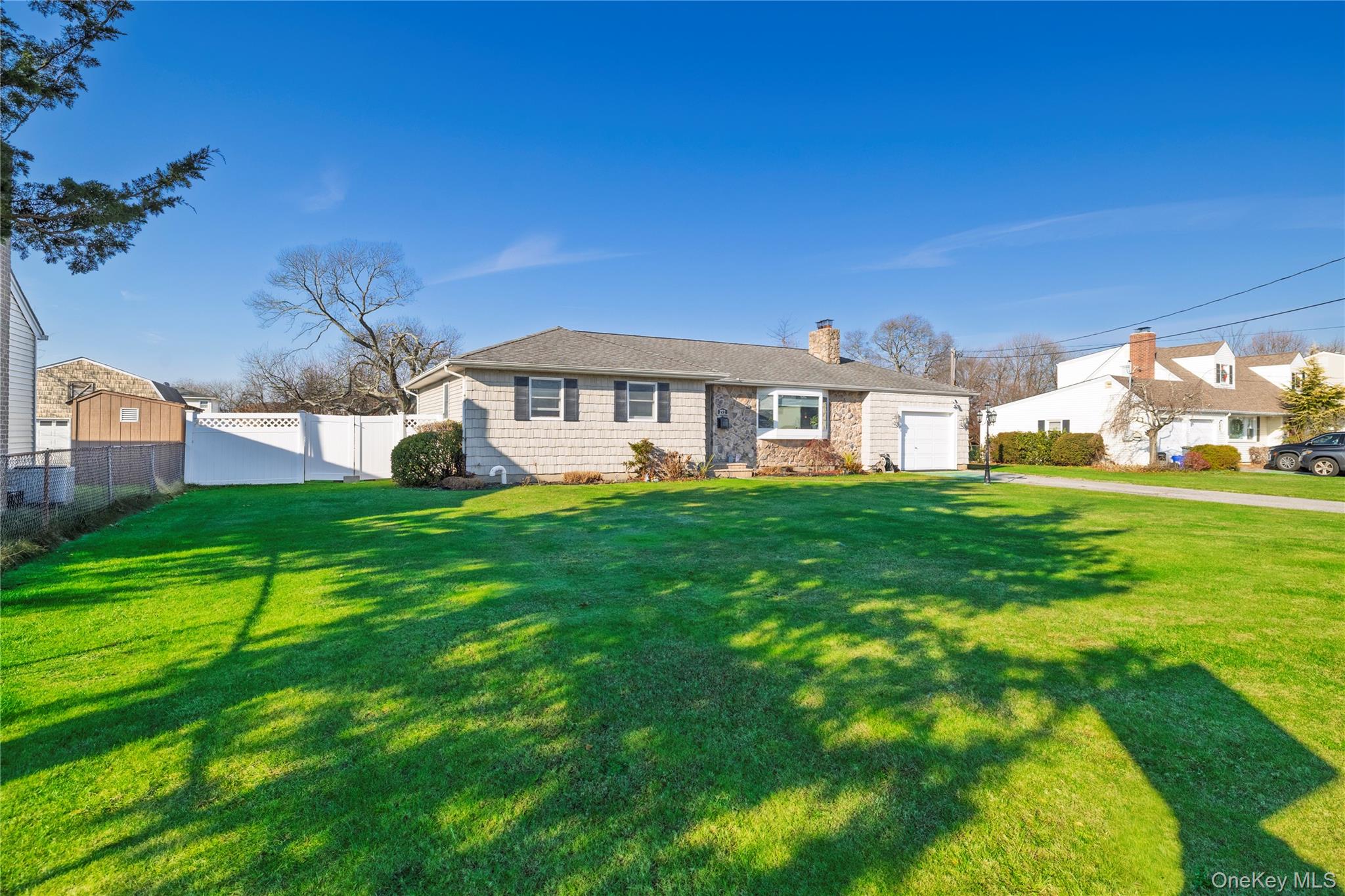 272 Baylawn Avenue, Copiague, NY 11726