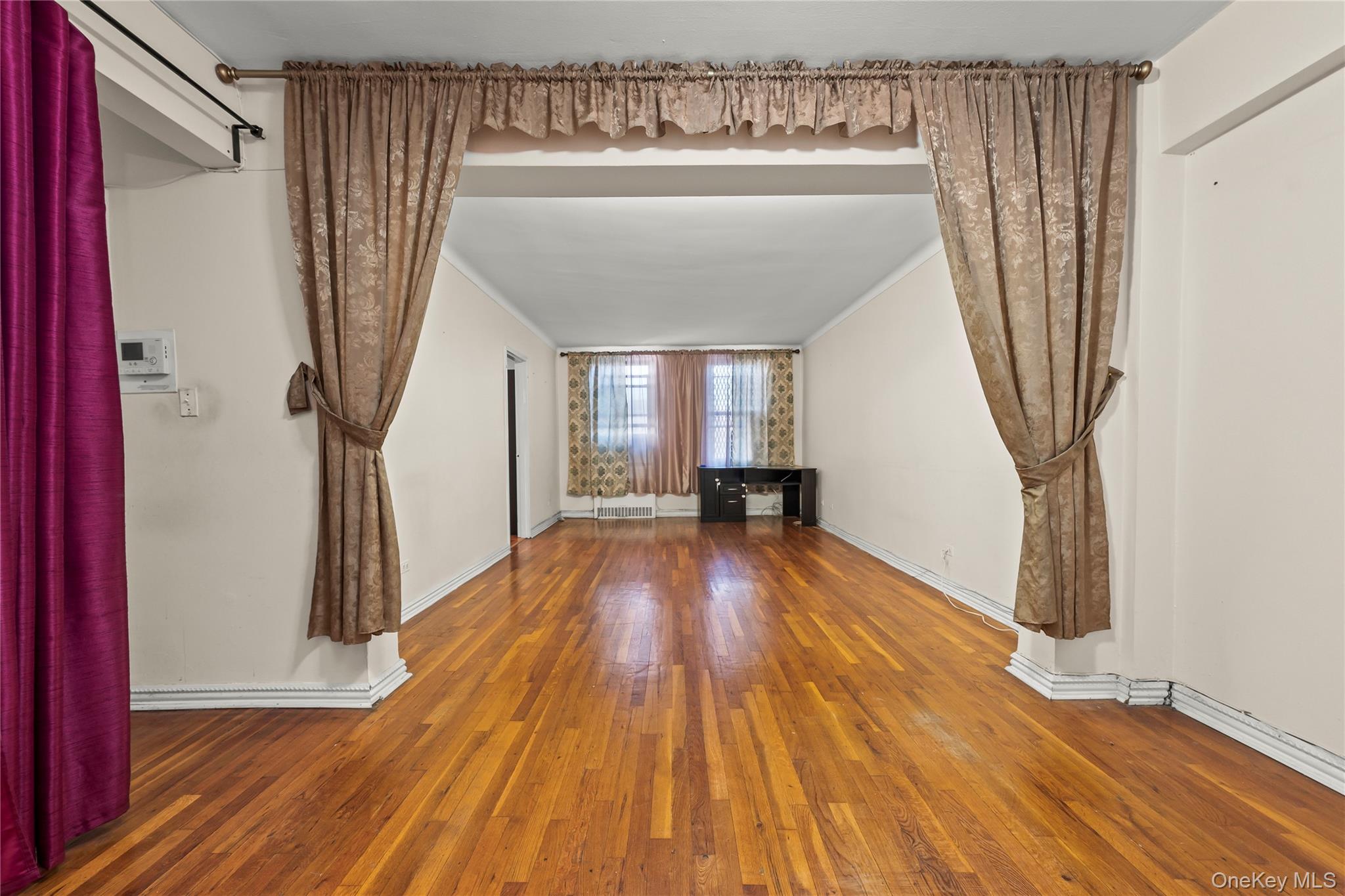 84-31 Van Wyck Expressway # 3C, Jamaica, NY 11435
