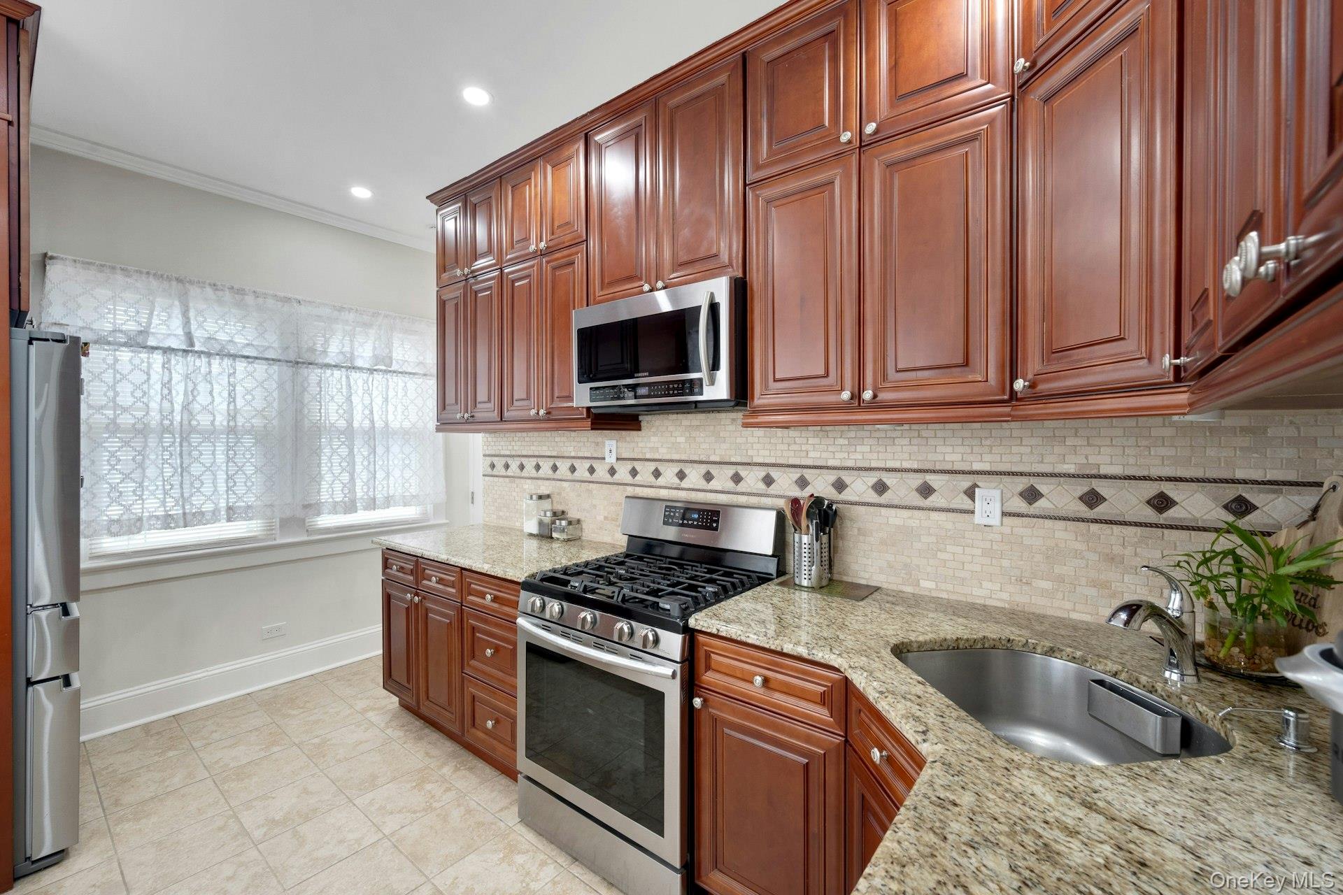 102C Edgewater Park # 102C, Bronx, NY 10465