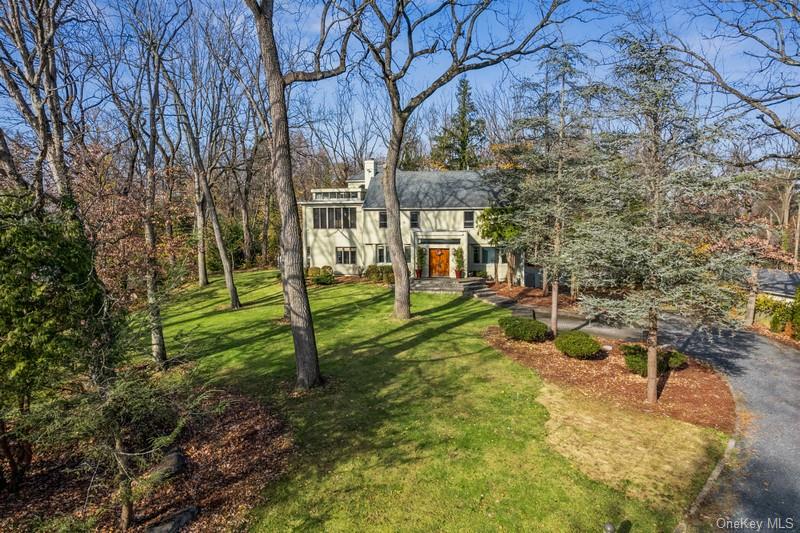 6 The Maples, Roslyn, NY 11576