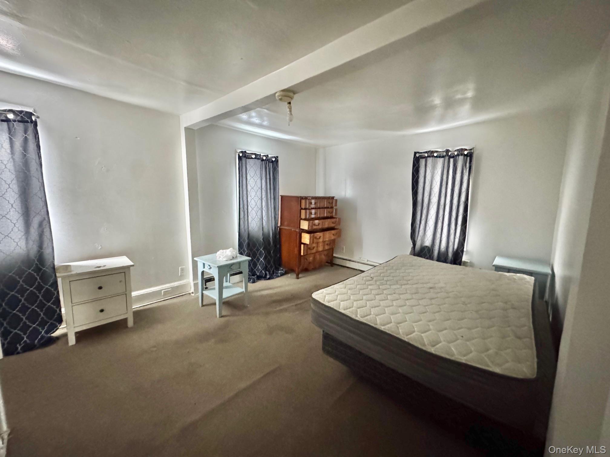 622 Broadway, Amityville, NY 11701