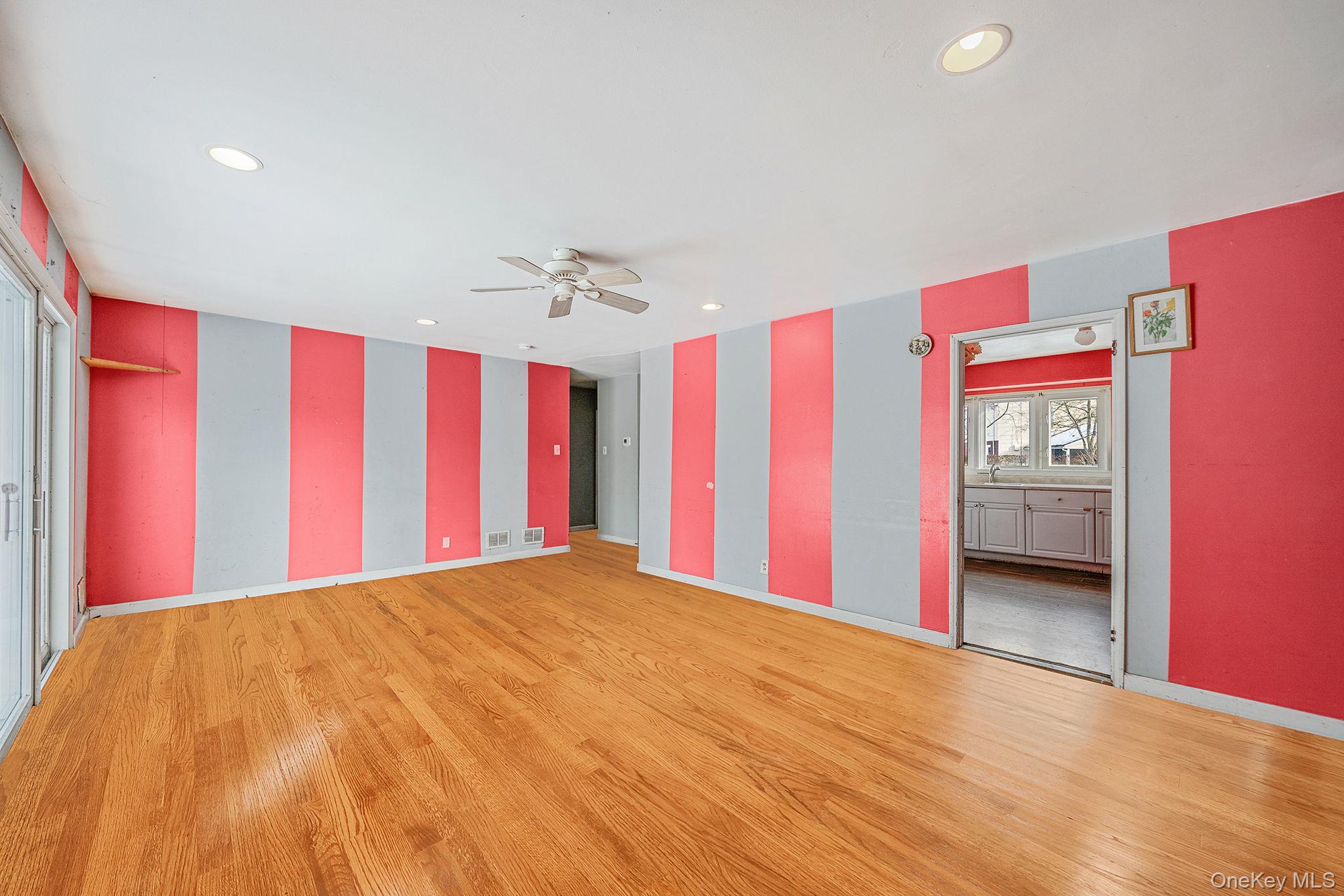 741 Hamilton Avenue, Westhampton Beach, NY 11978