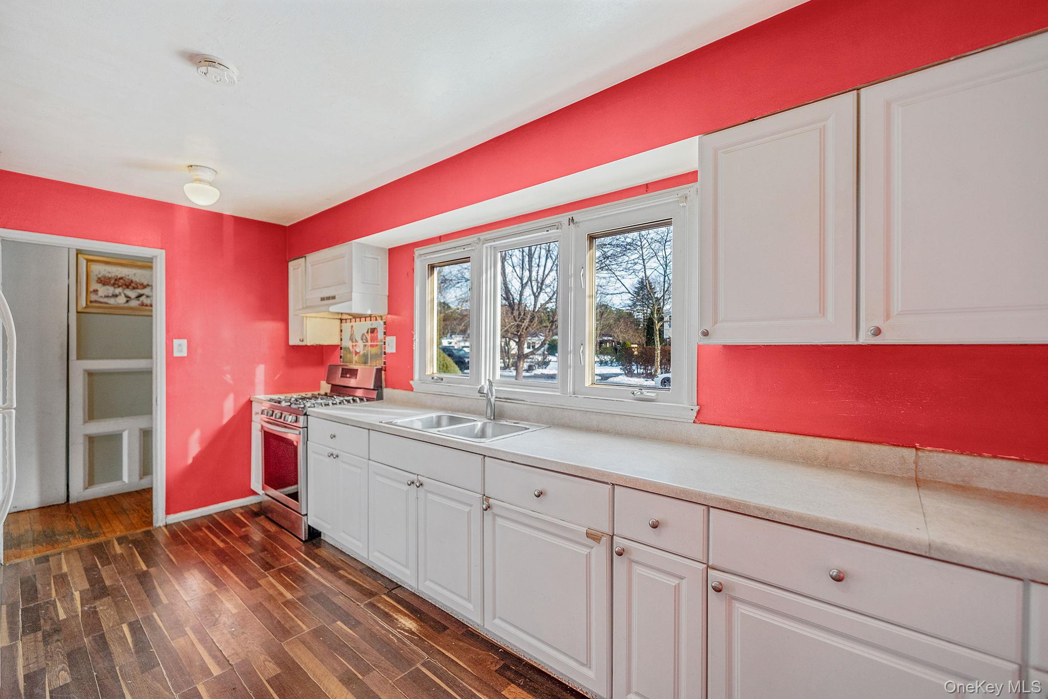 741 Hamilton Avenue, Westhampton Beach, NY 11978