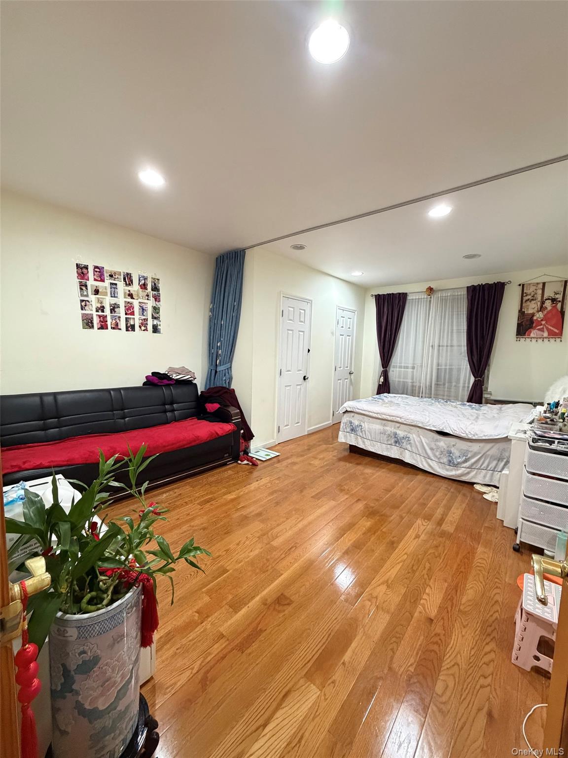 134-39 Blossom Ave # 2G, Flushing, NY 11355