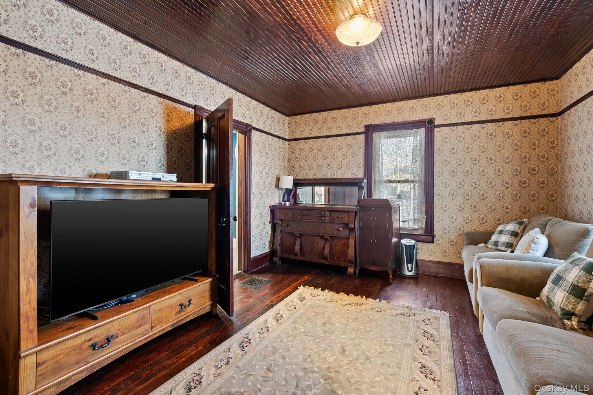 63 Blumel Road, Middletown, NY 10941