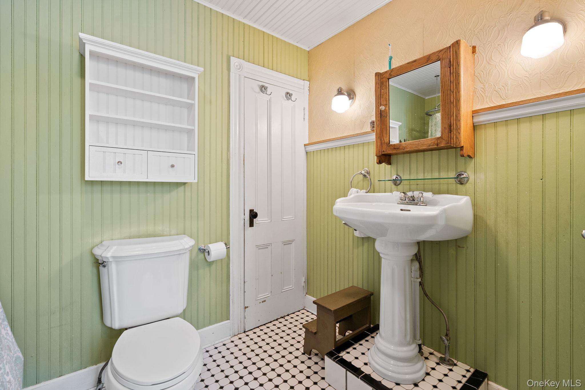 63 Blumel Road, Middletown, NY 10941