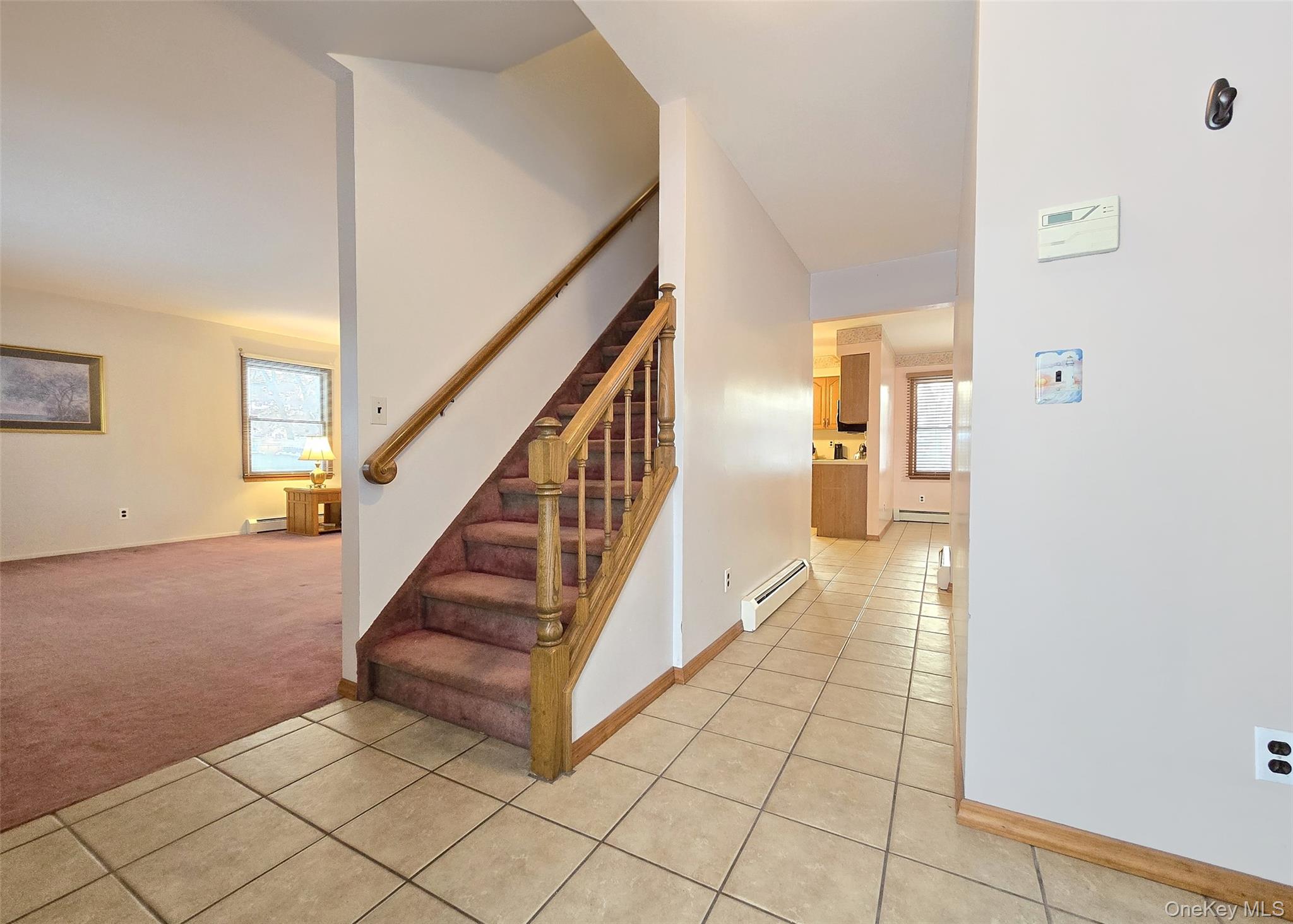 14 Avenue C, Holbrook, NY 11741