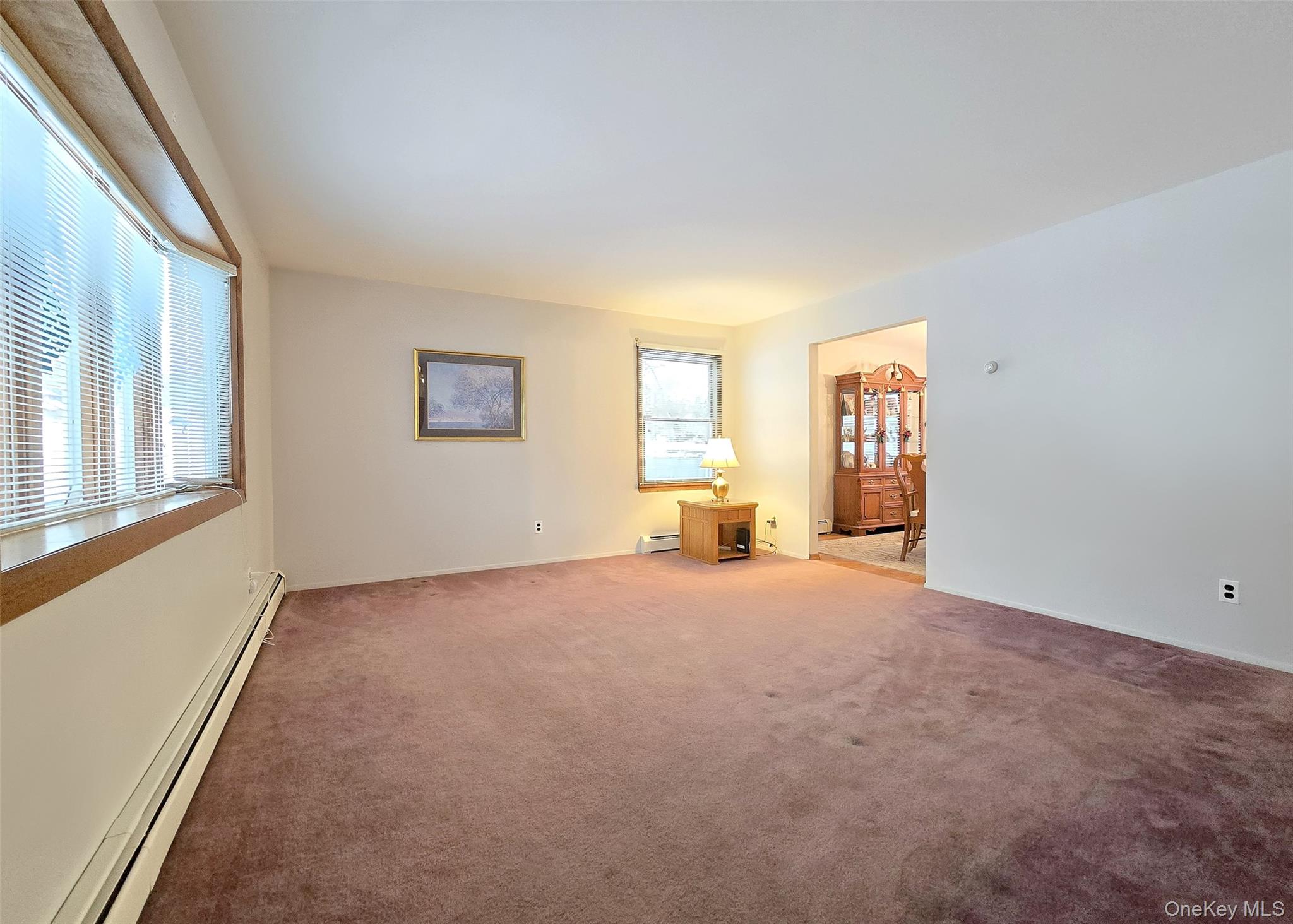 14 Avenue C, Holbrook, NY 11741