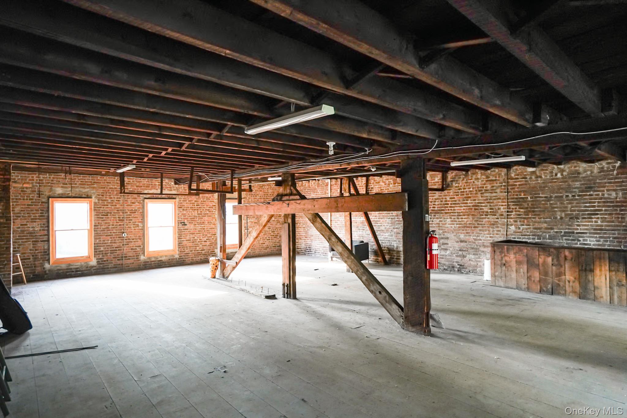 32 Chambers Street, Newburgh, NY 12550