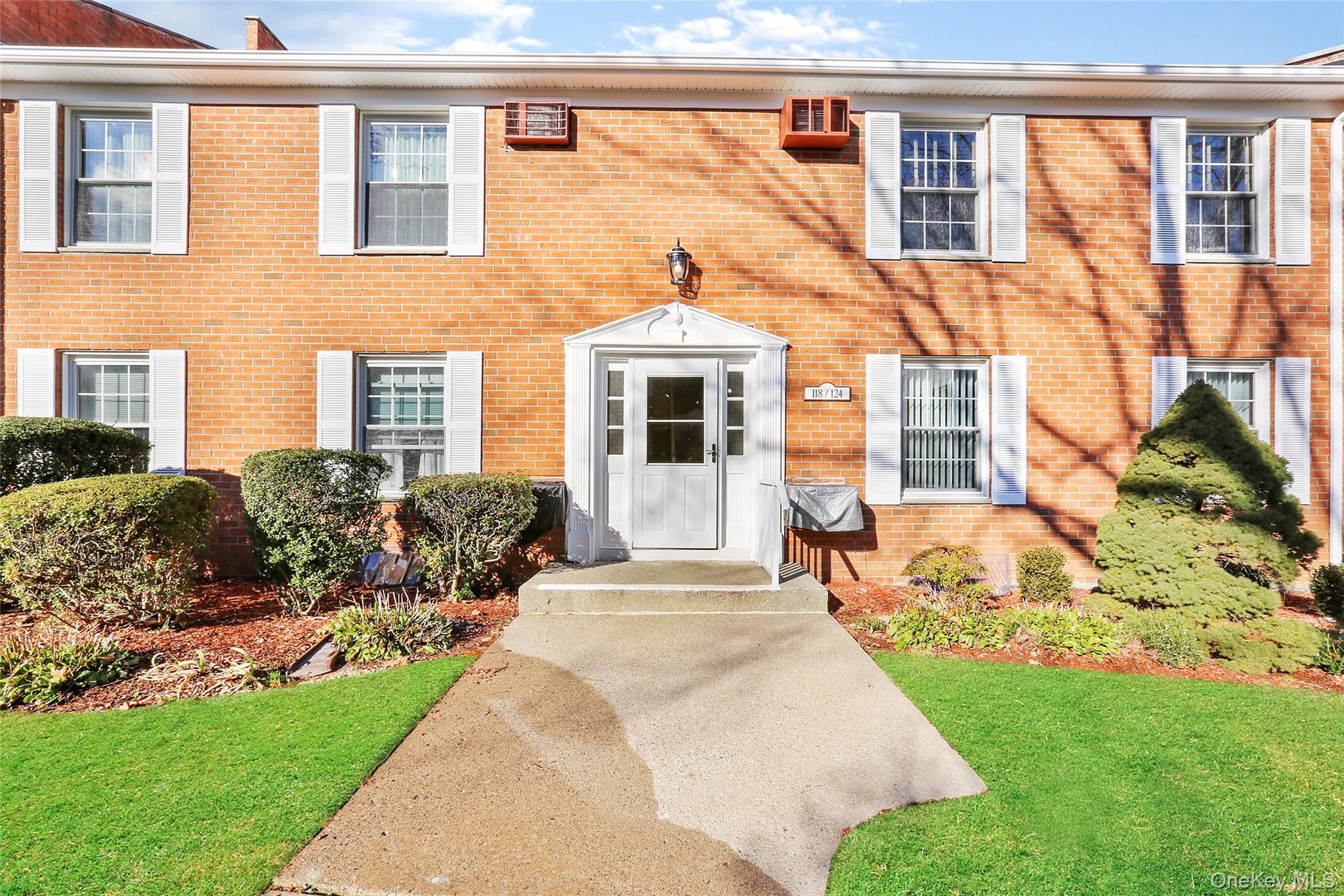 120 Parkside # 120, Suffern, NY 10901