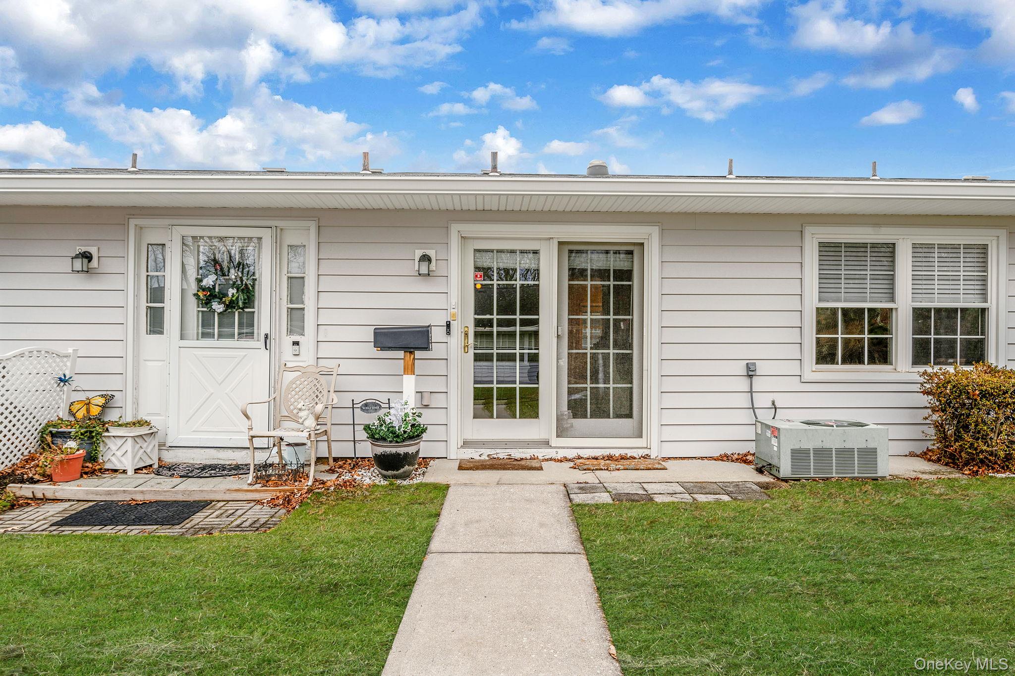 116 Exmore Court, Ridge, NY 11961