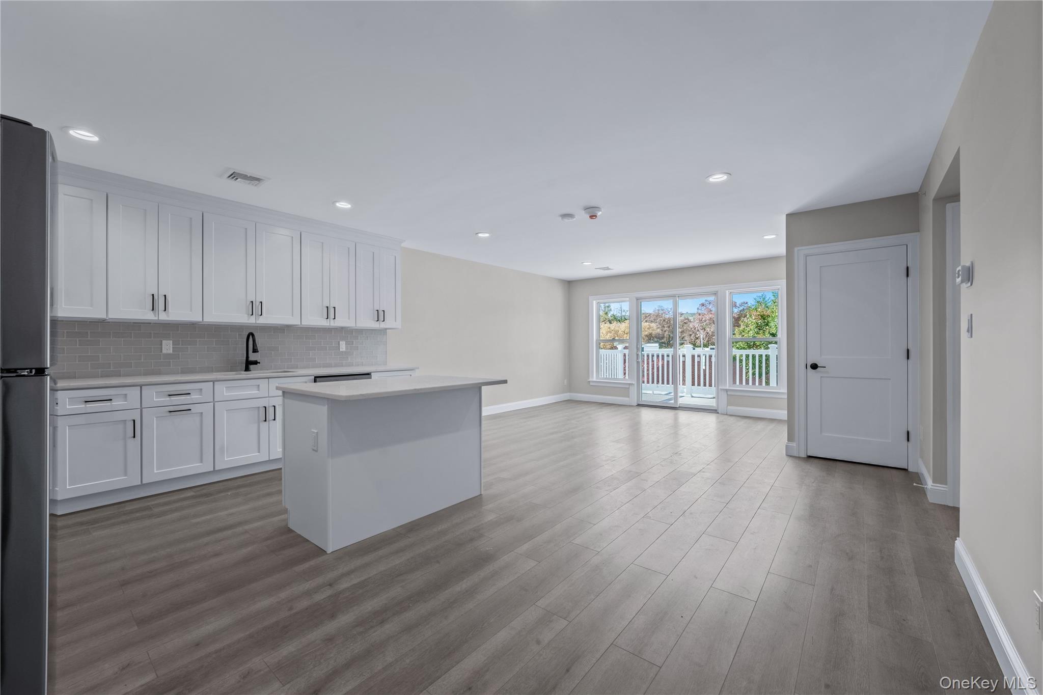 110 School Street # 6, Glen Cove, NY 11542