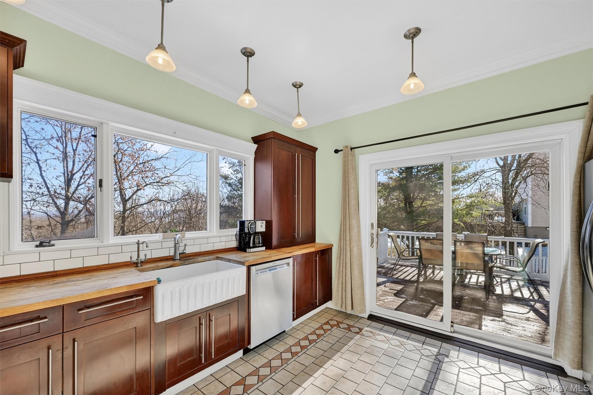 354 Carter Avenue, Newburgh, NY 12550