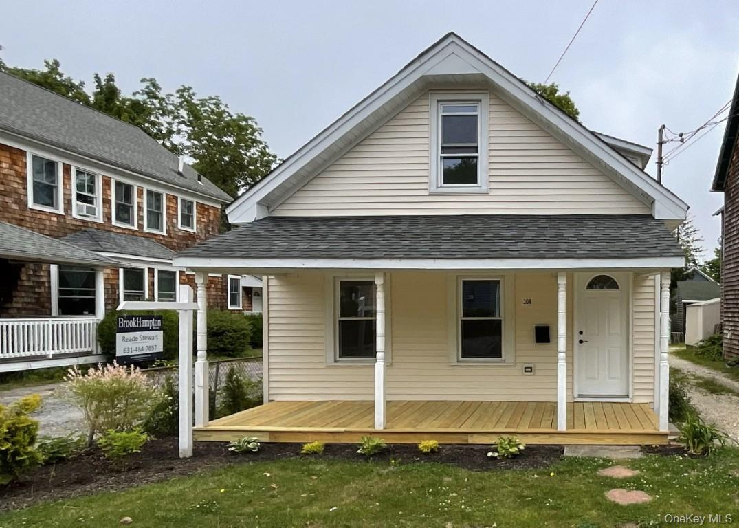 308 East Avenue, Riverhead, NY 11901
