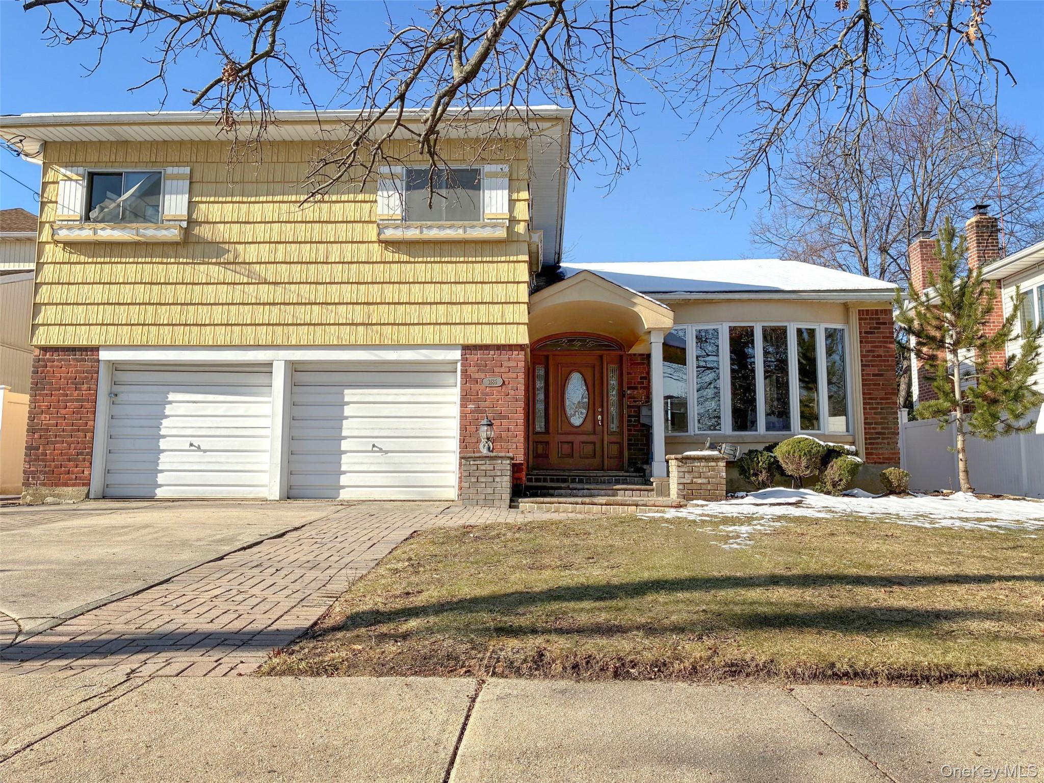 3186 Grand Avenue, Baldwin Harbor, NY 11510