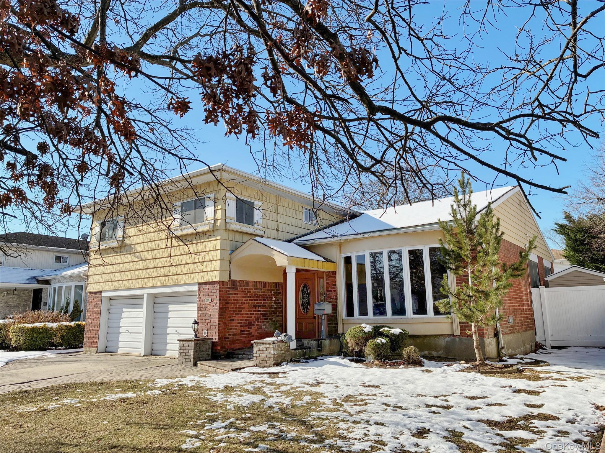 3186 Grand Avenue, Baldwin Harbor, NY 11510