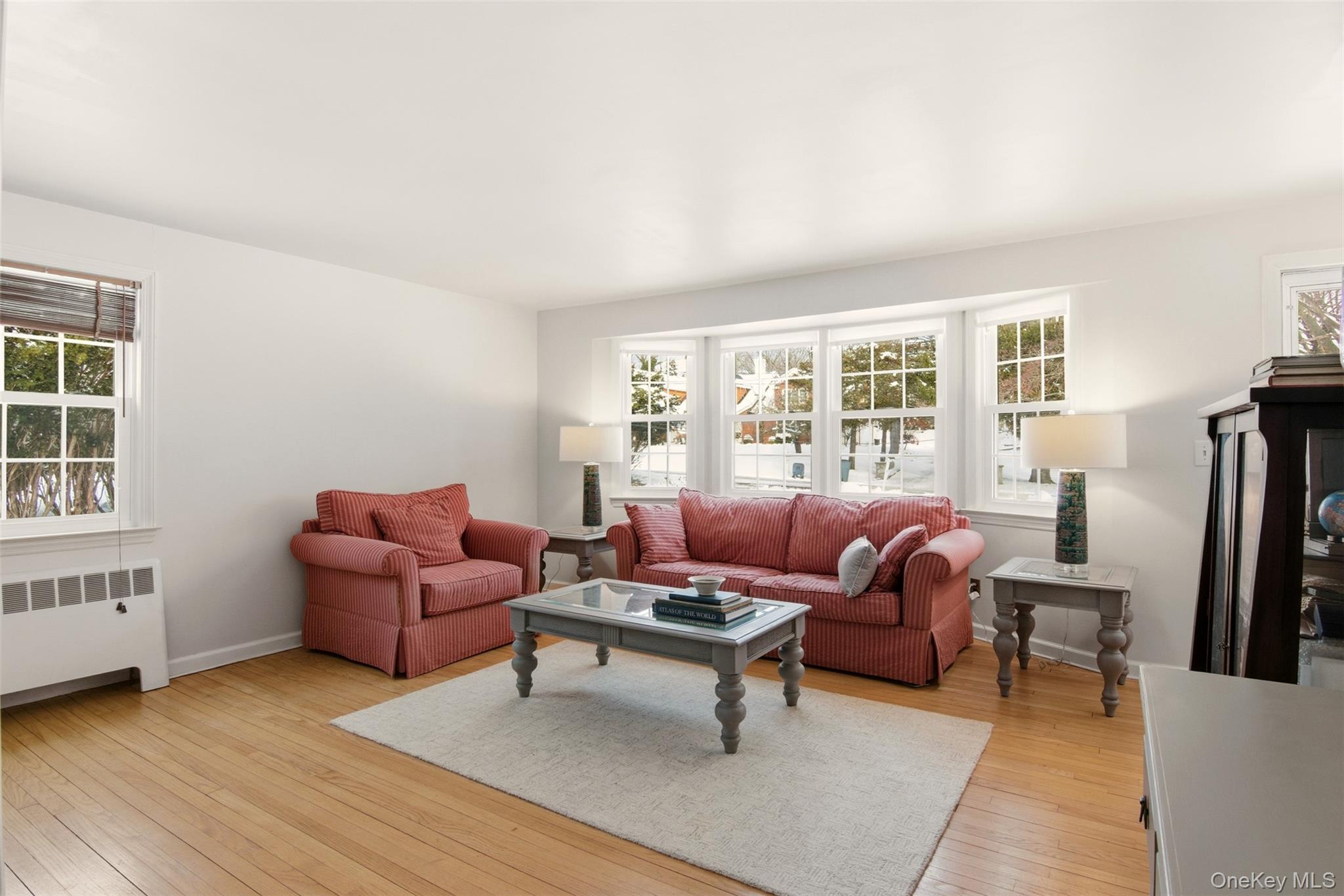 10 Catalpa Lane, Stony Brook, NY 11790