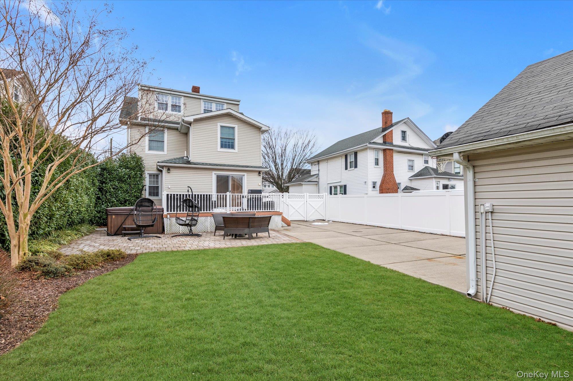 41 Marion Street, Lynbrook, NY 11563