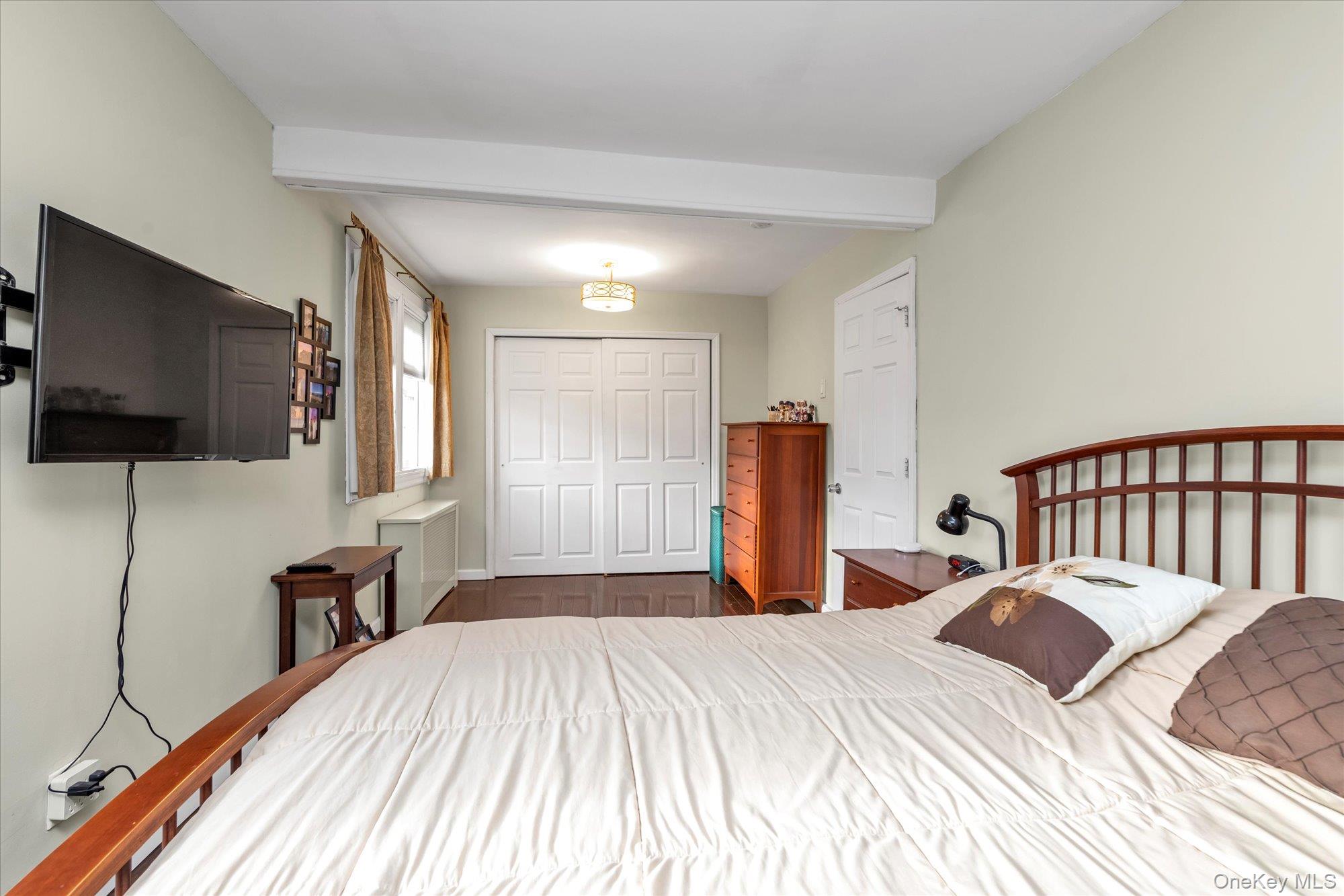 41 Marion Street, Lynbrook, NY 11563