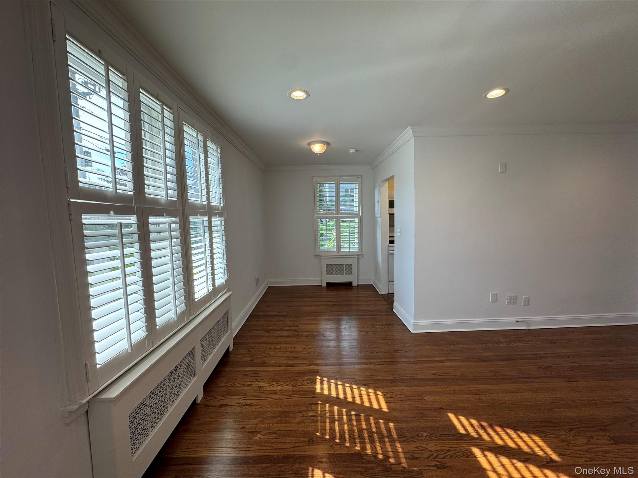 70L Sea Cliff Avenue # 70L, Glen Cove, NY 11542