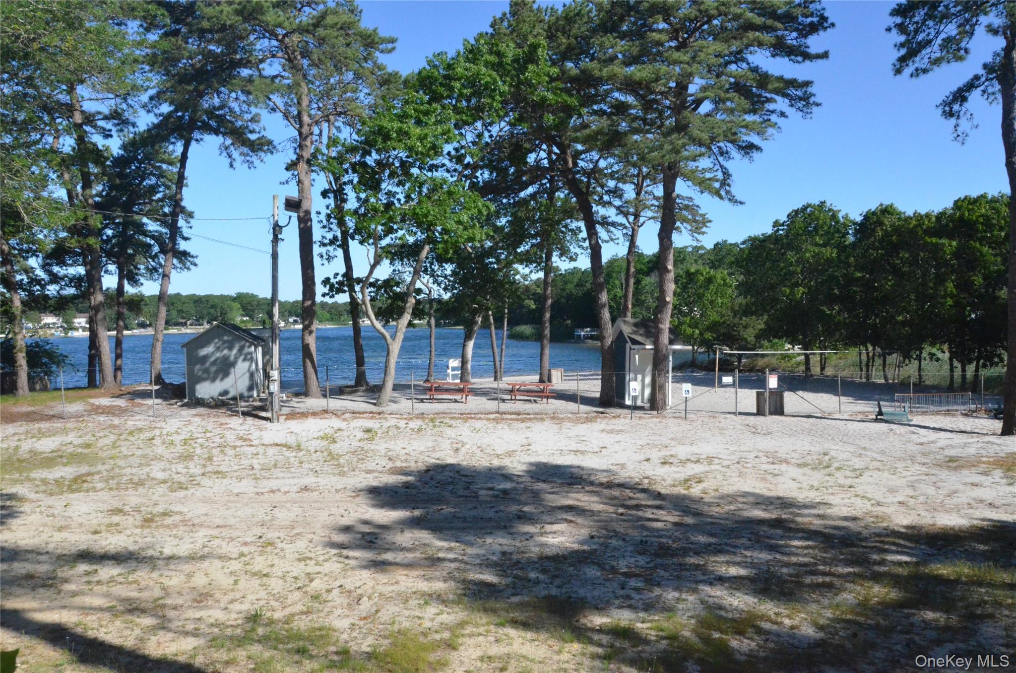 4 Wyandanch Trail, Ridge, NY 11961