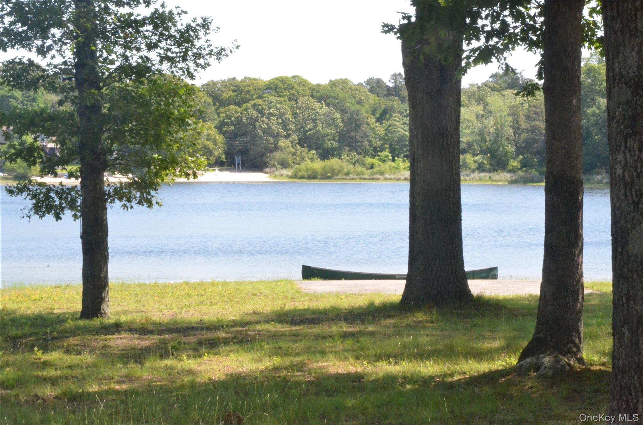 4 Wyandanch Trail, Ridge, NY 11961