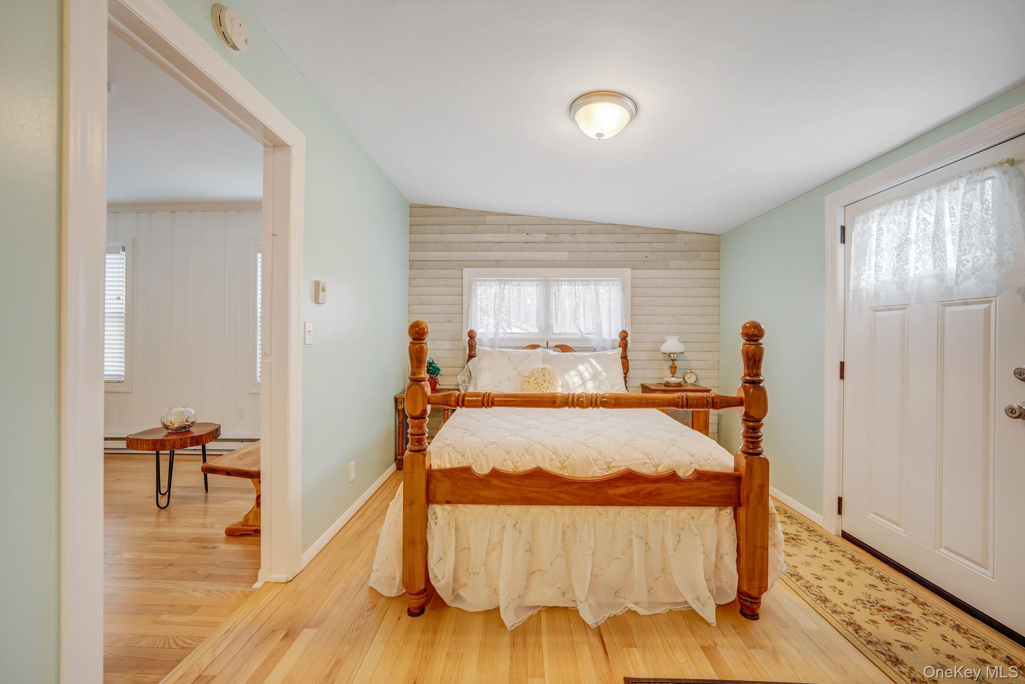 4 Wyandanch Trail, Ridge, NY 11961