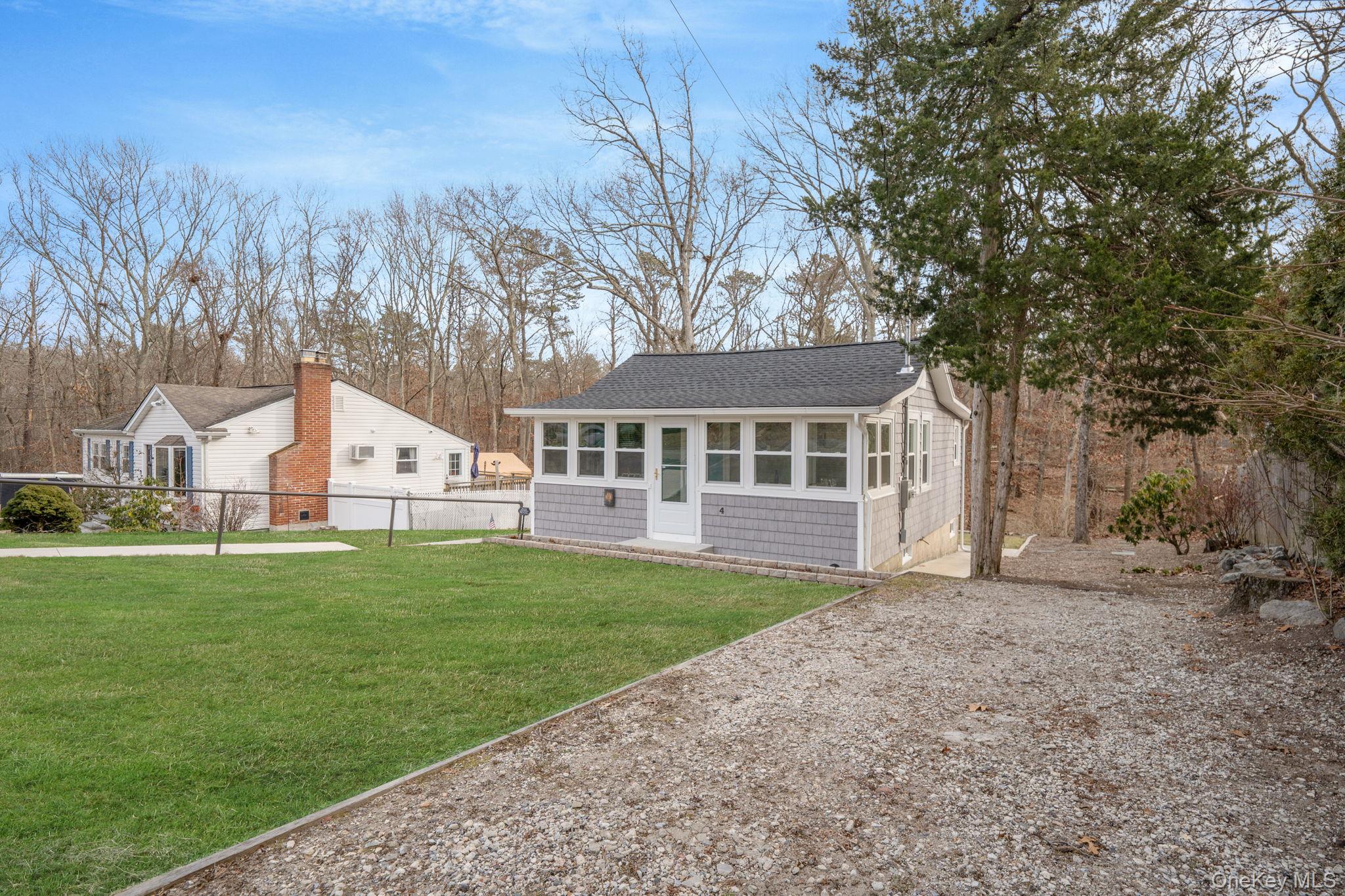 4 Wyandanch Trail, Ridge, NY 11961