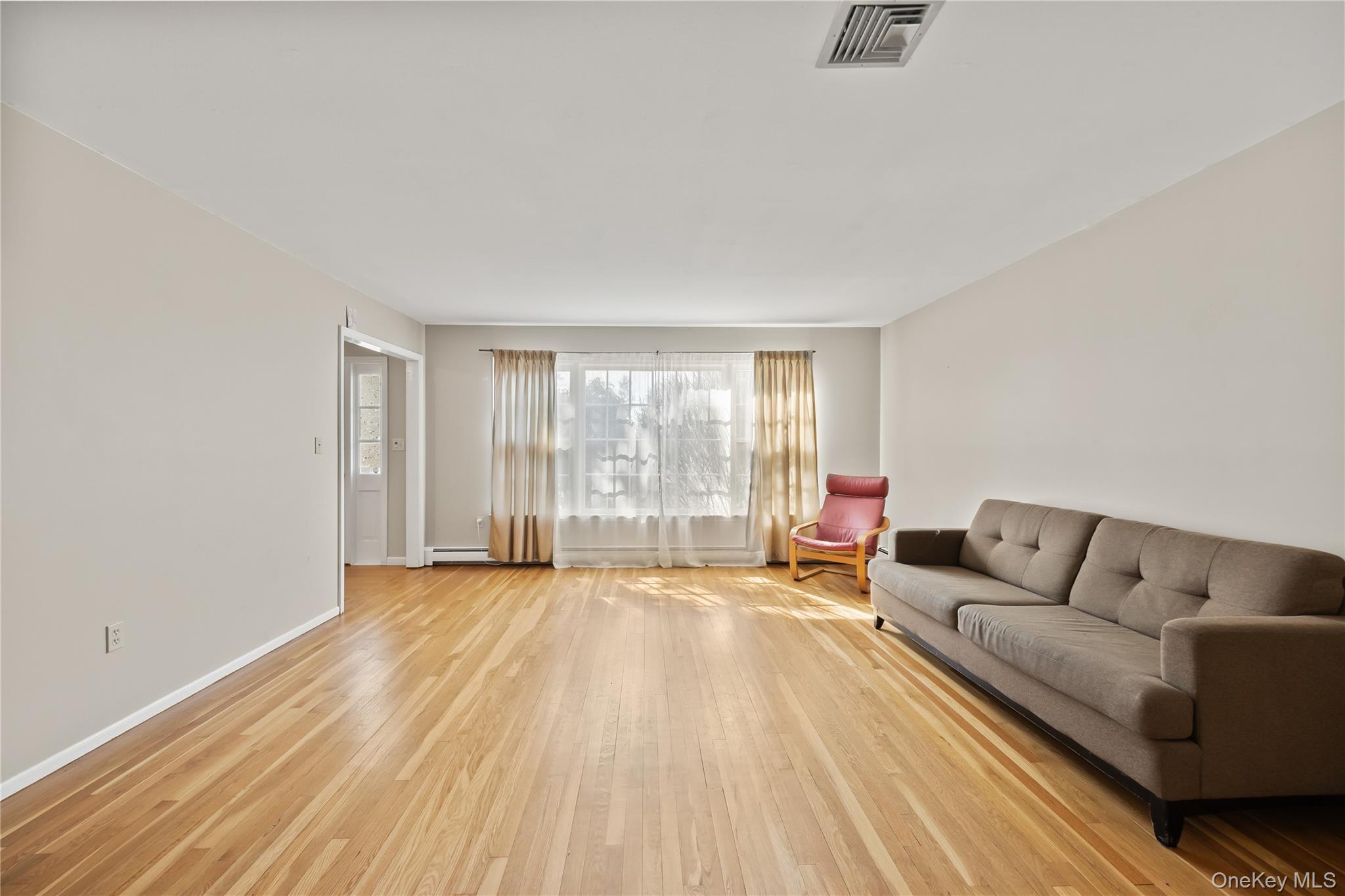 8A Augur Road, Airmont, NY 10901