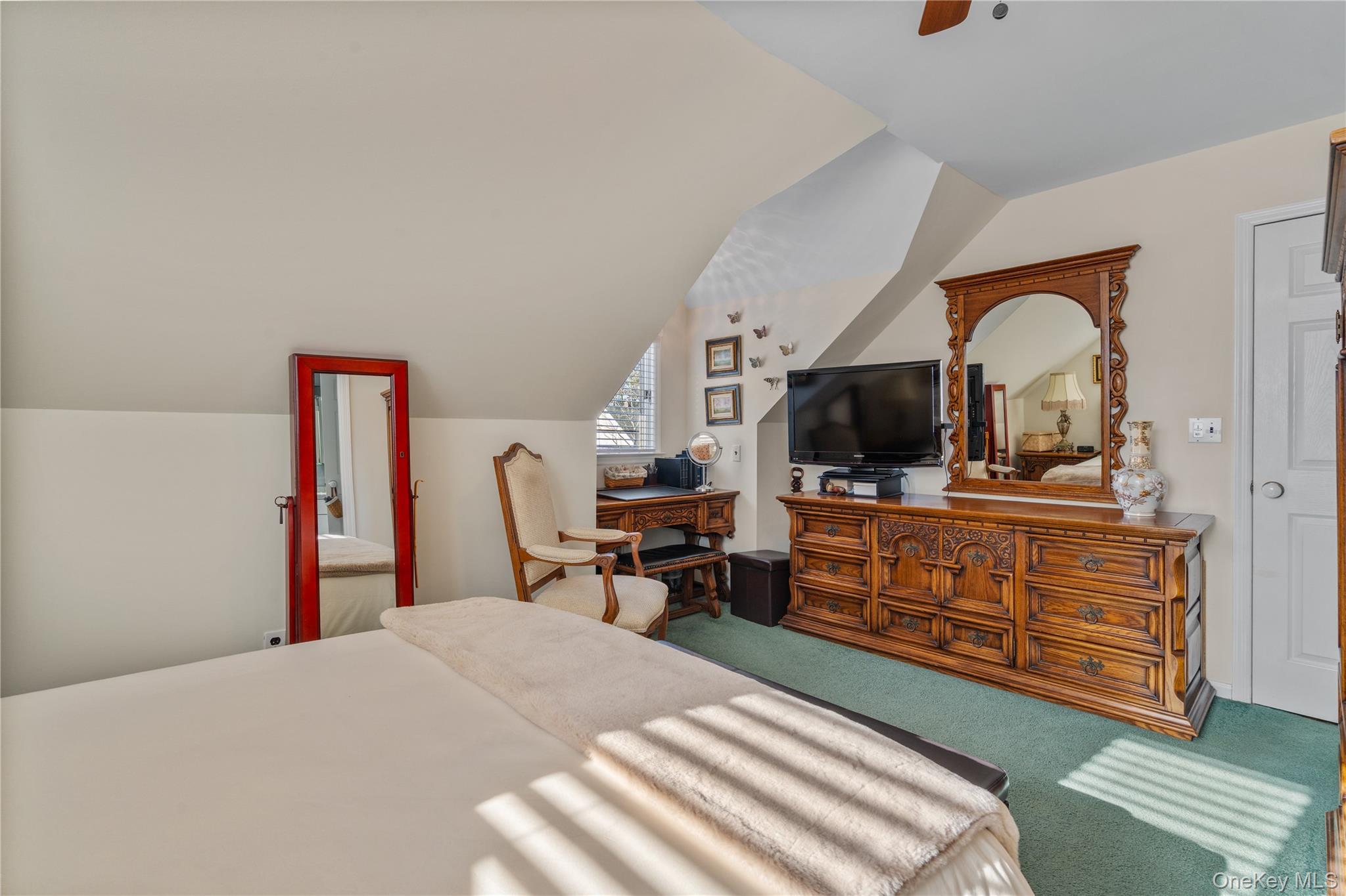 65 Birchbrook Drive, Smithtown, NY 11787