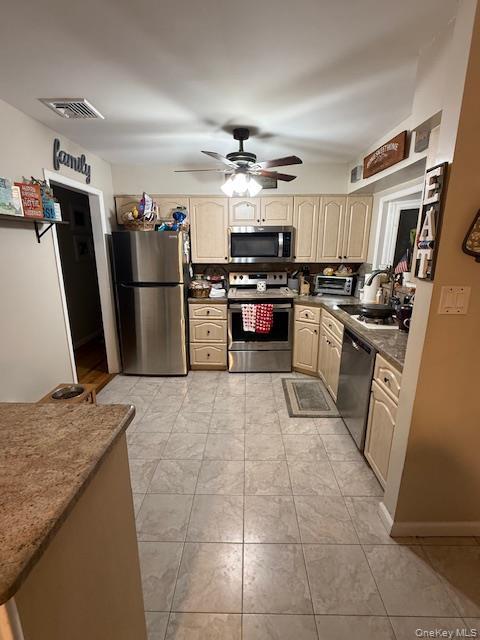 692 Woodside Drive, Wantagh, NY 11793