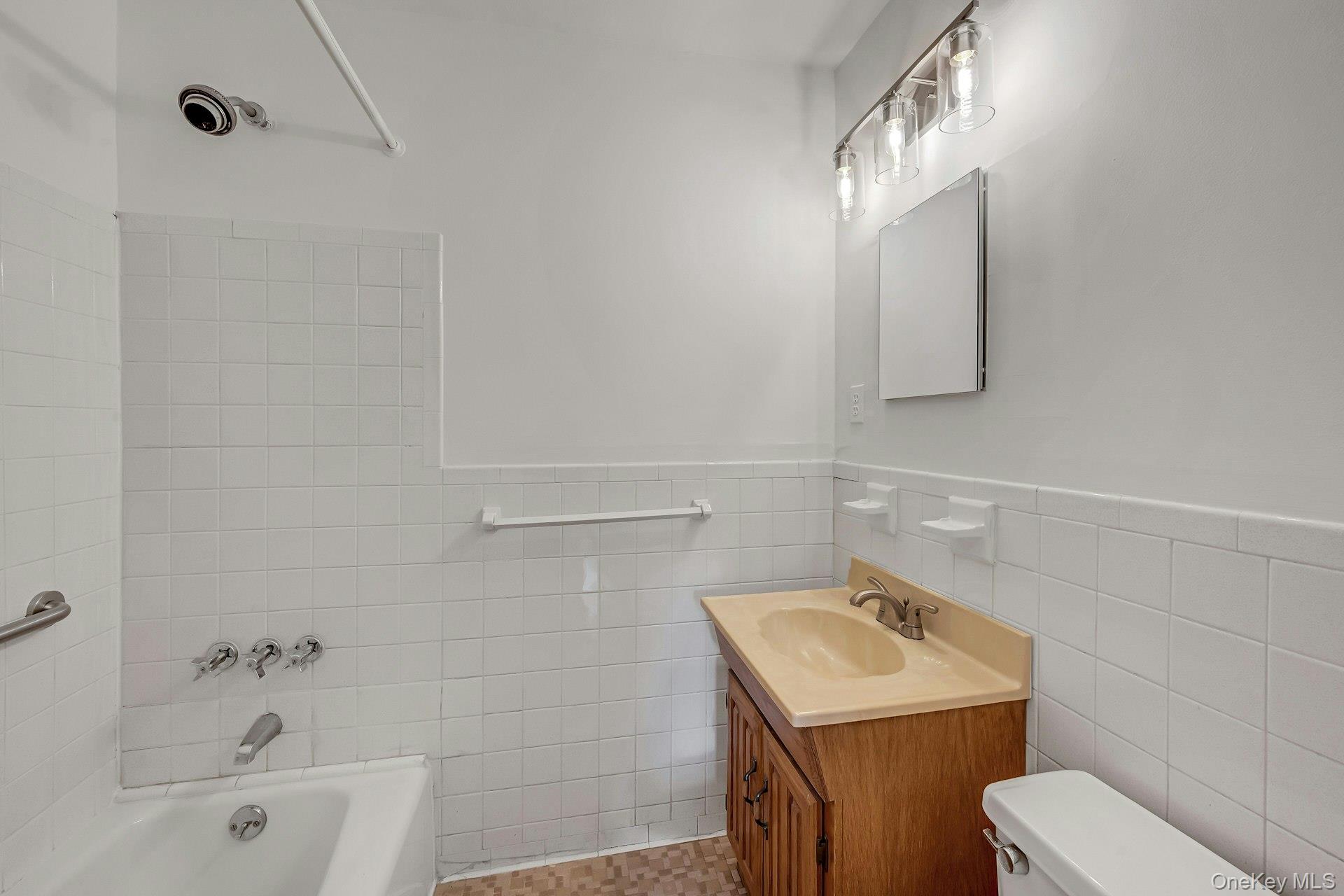 2261 Palmer Avenue # 2M, New Rochelle, NY 10801