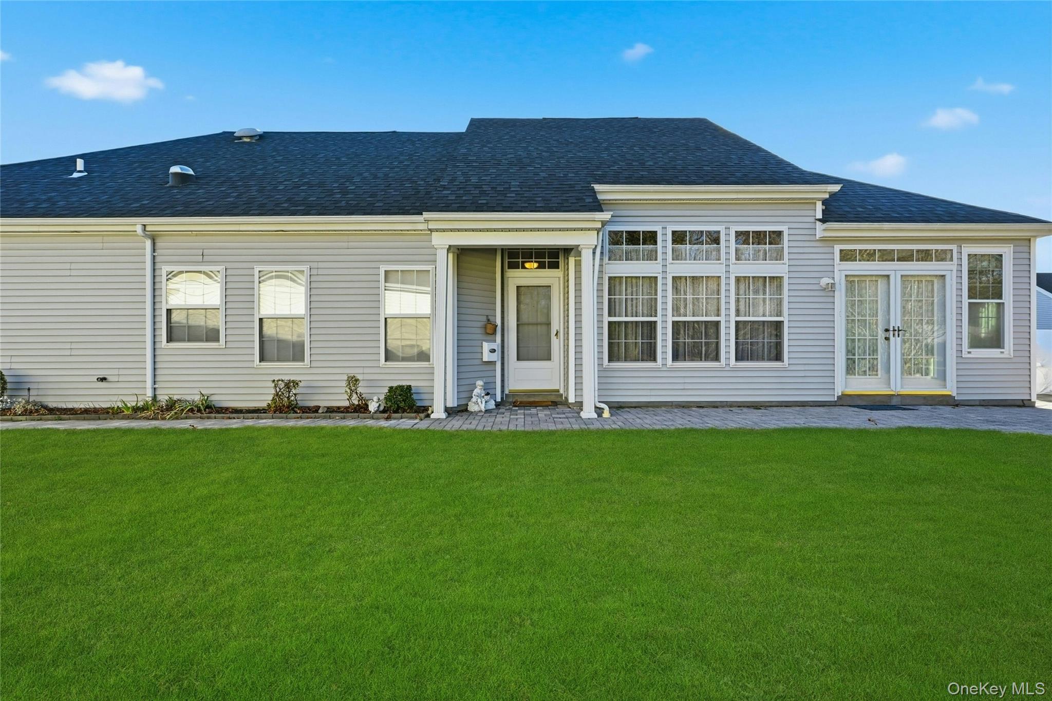 10 Sagaponack Court # 10, Ridge, NY 11961