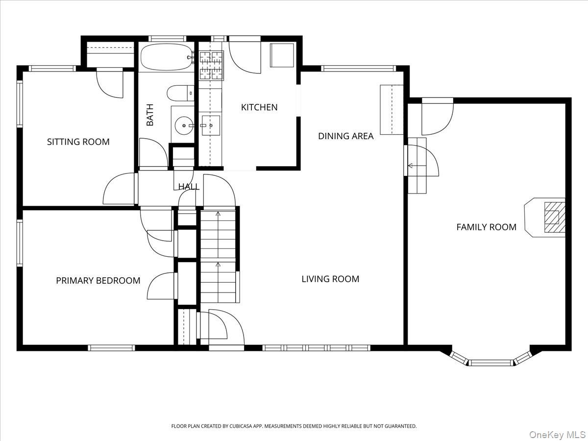 25 Lois Lane, Farmingdale, NY 11735