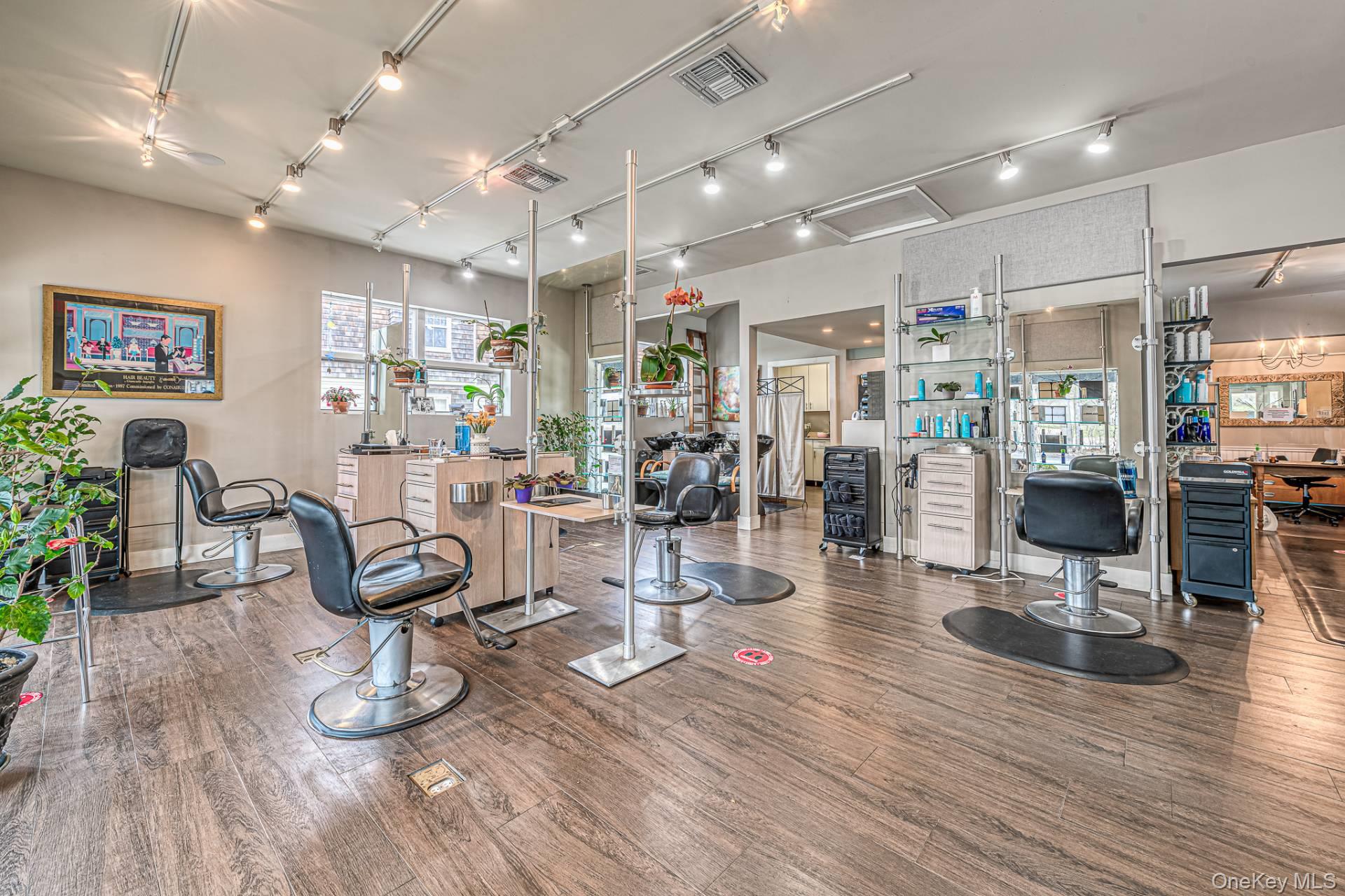 19 Corwith Avenue, Bridgehampton, NY 11932