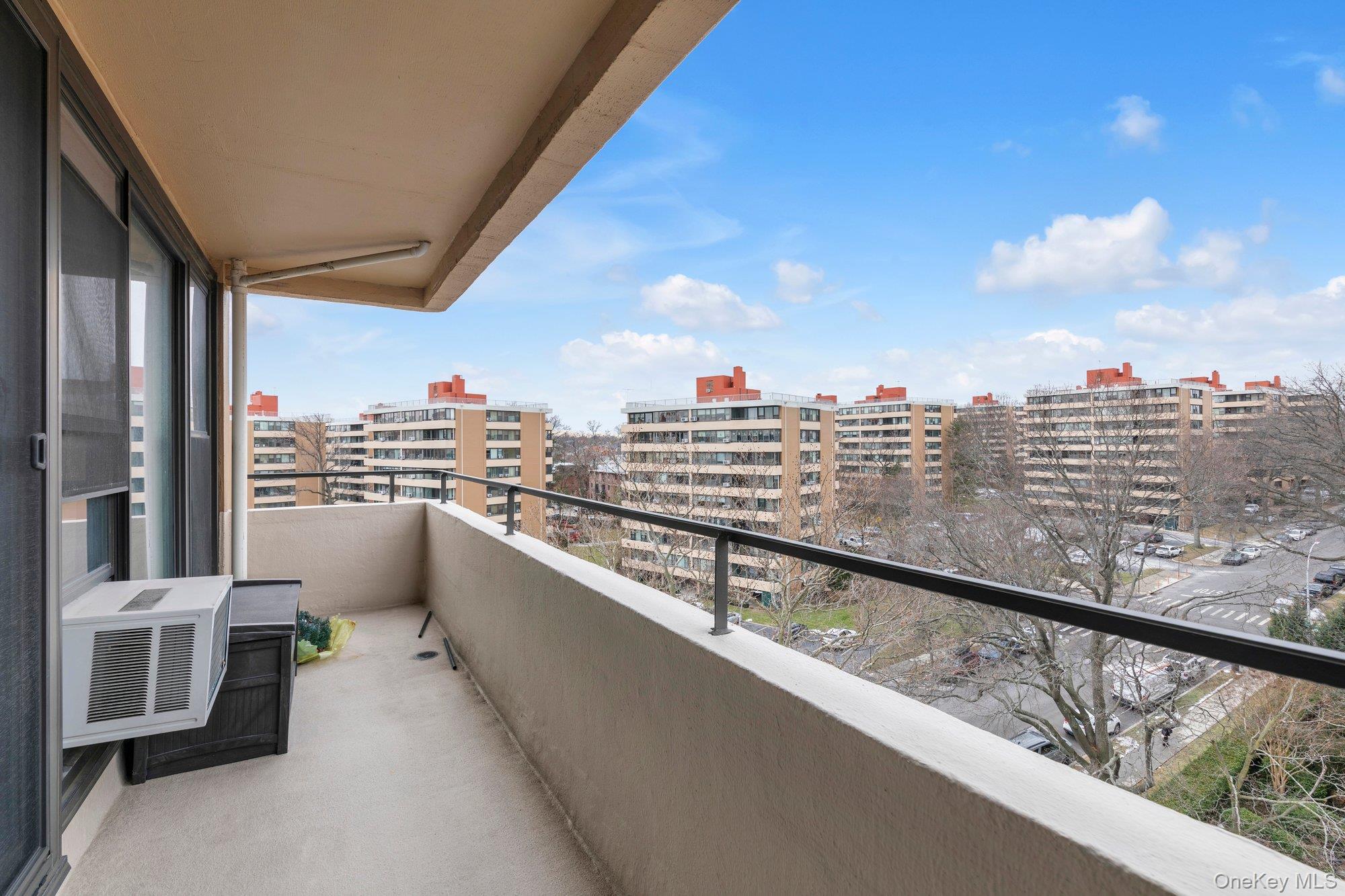 166-31 9th Ave # 8A, Beechhurst, NY 11357