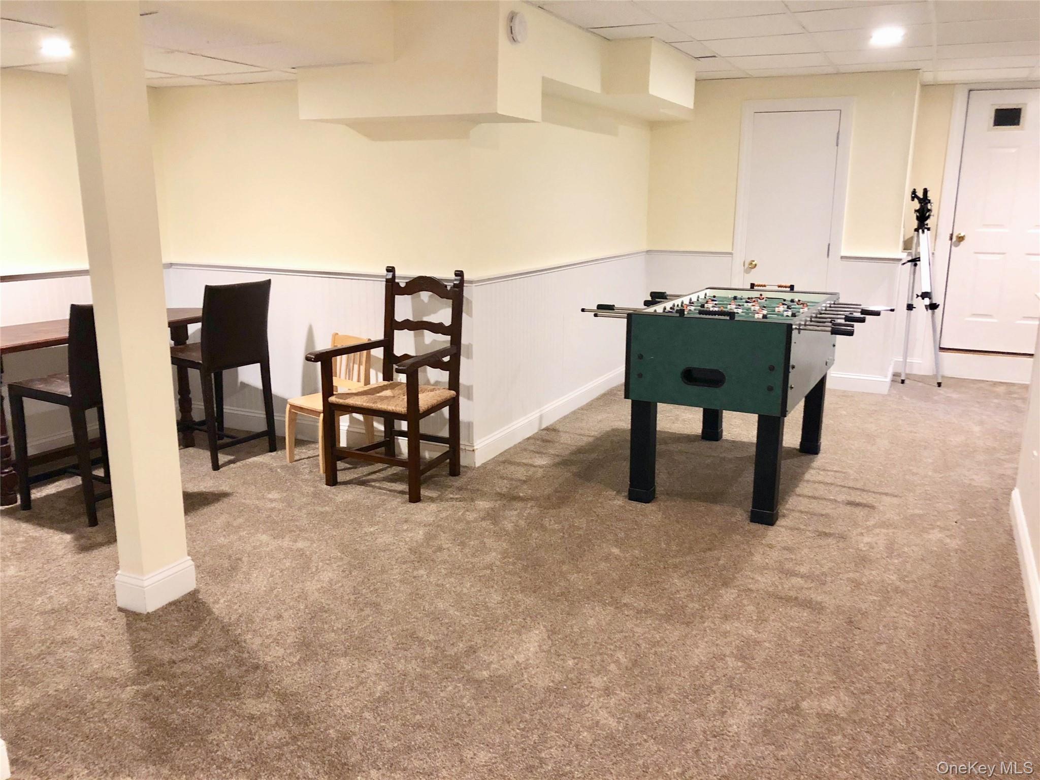 10 Deer Path, East Hampton, NY 11937