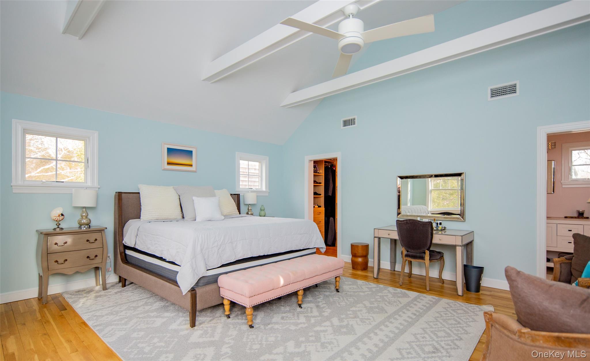 10 Deer Path, East Hampton, NY 11937