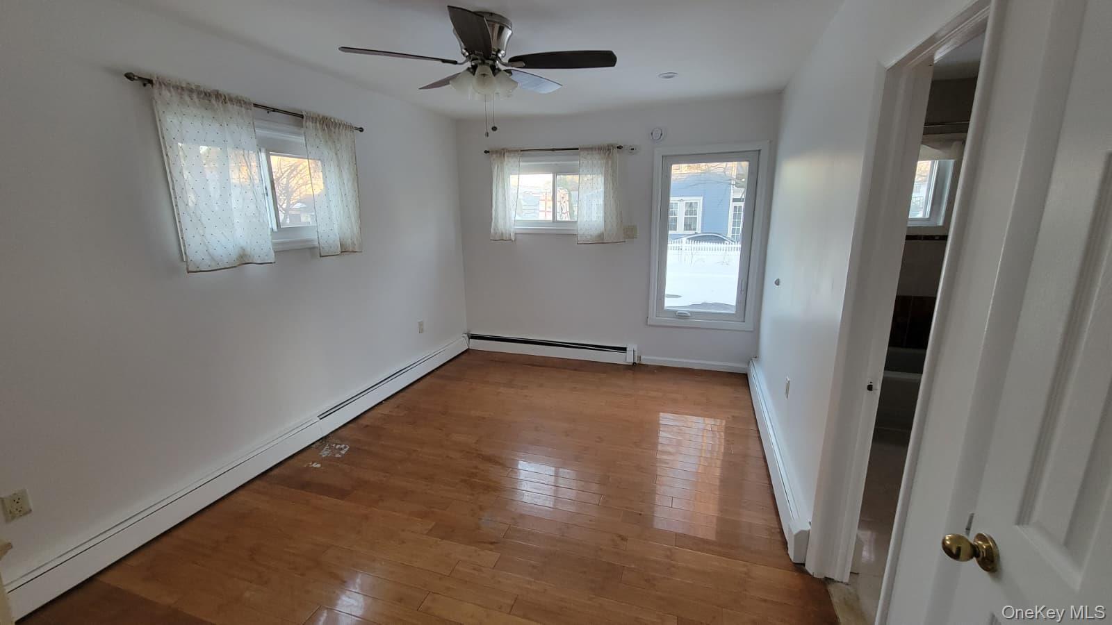 83 Kraemer Street # 1, Hicksville, NY 11801