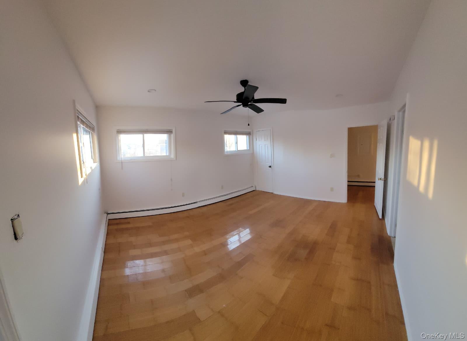 83 Kraemer Street # 1, Hicksville, NY 11801