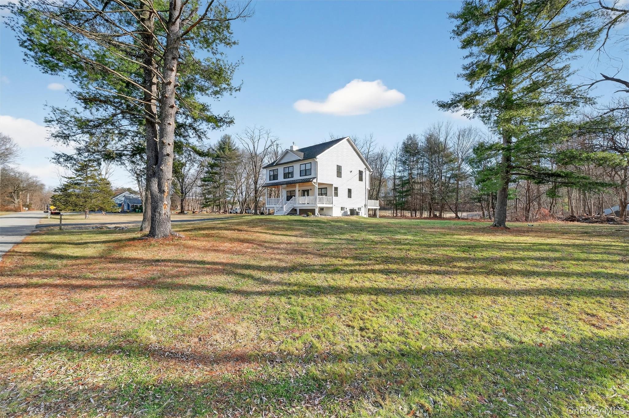11 Appleblossom Lane, Hopewell Junction, NY 12533